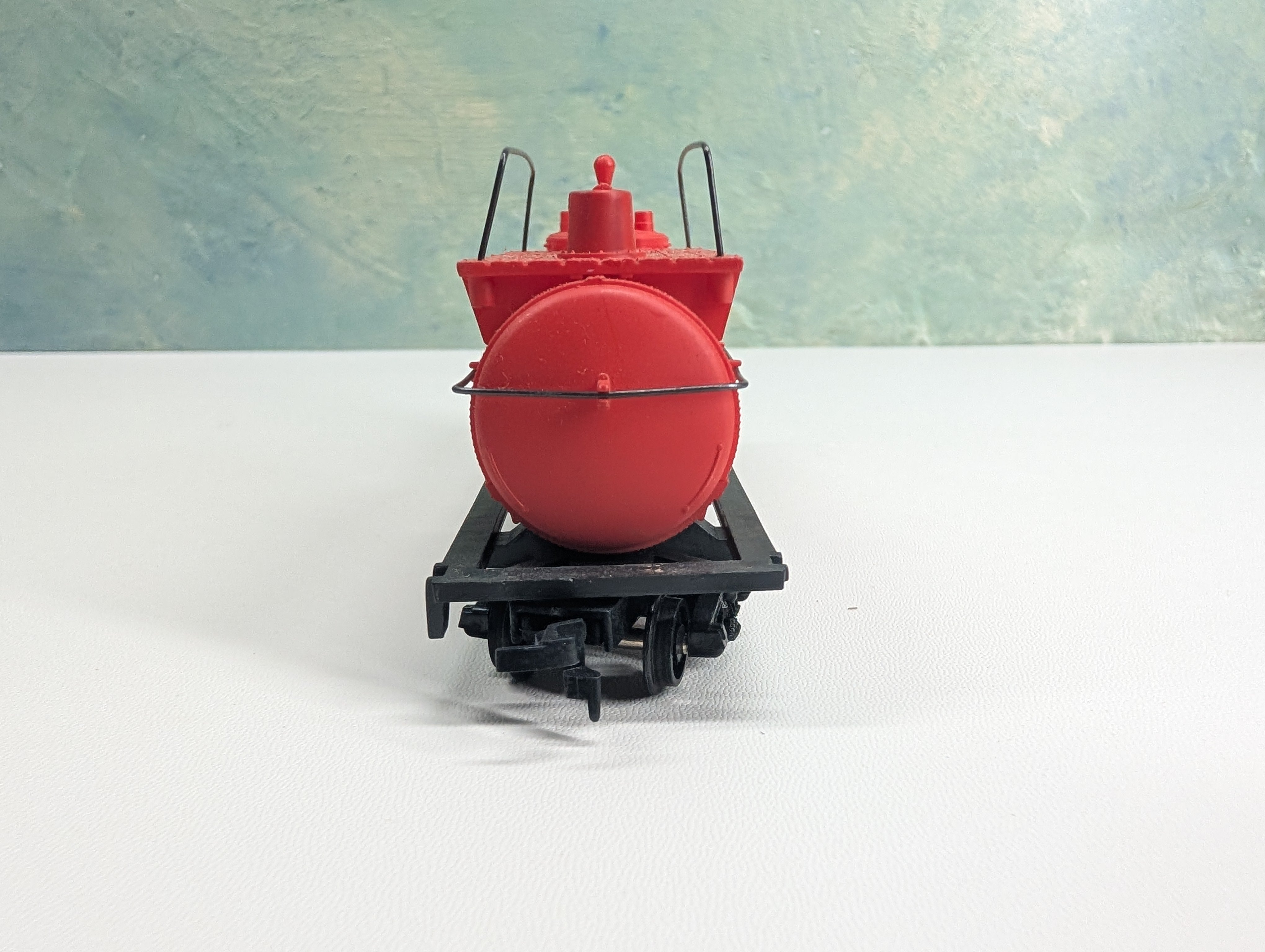 USED Cox HO Scale Fire Tank Car Big Pine Lumber Co