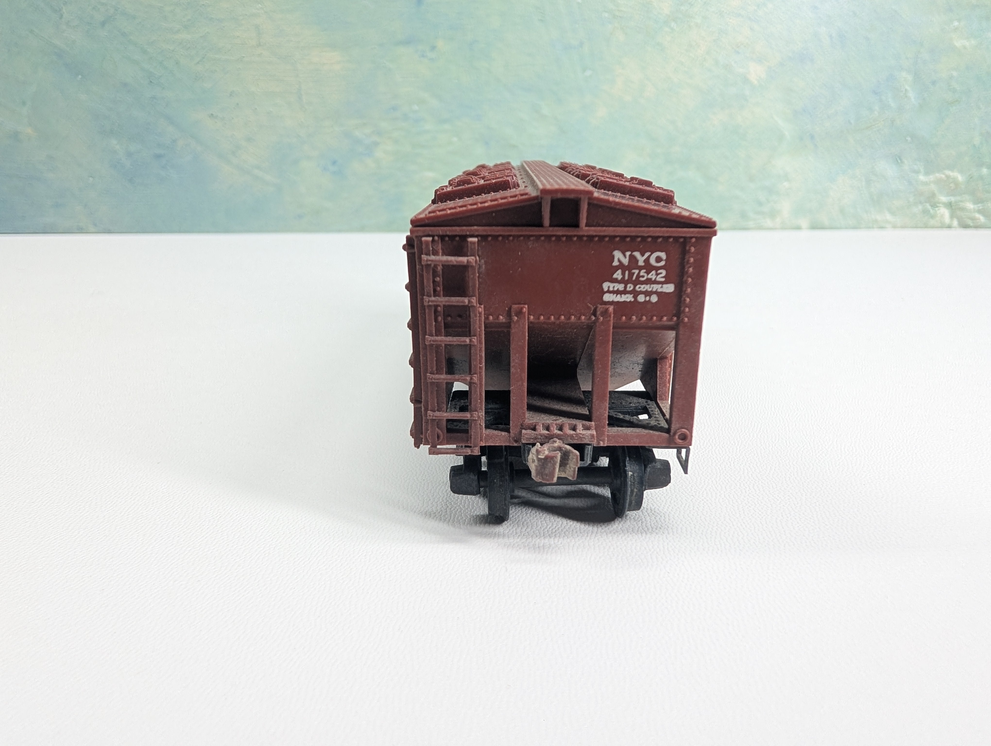 USED Varney HO Scale 2 Bay Covered Hopper New York Central NYC #417542