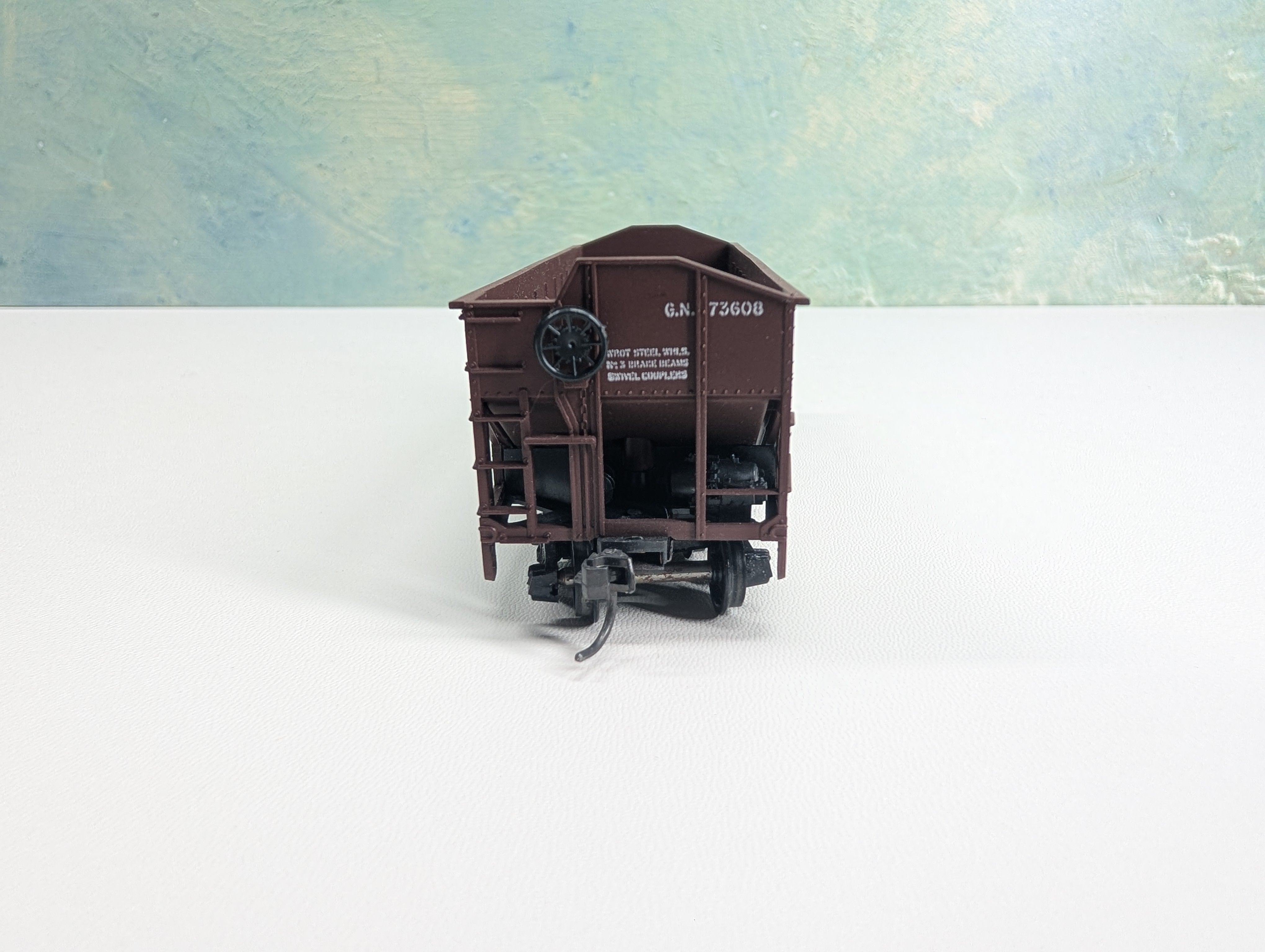 USED Athearn HO Scale 2 Bay Hopper Great Northern GN #73608