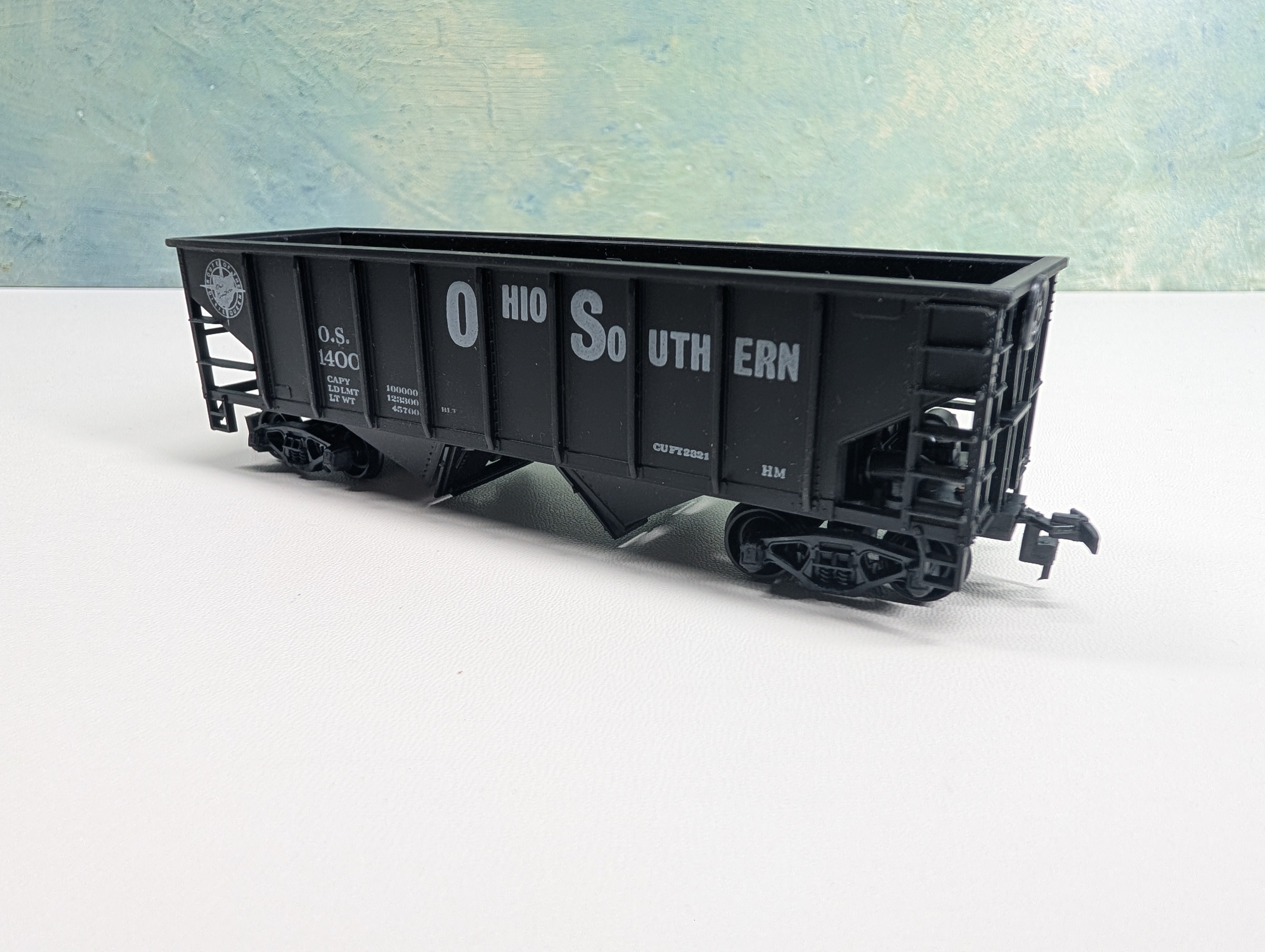 USED TRAIN MINIATURE HO Scale 36' Ribbed Hopper Ohio Southern OS #1400