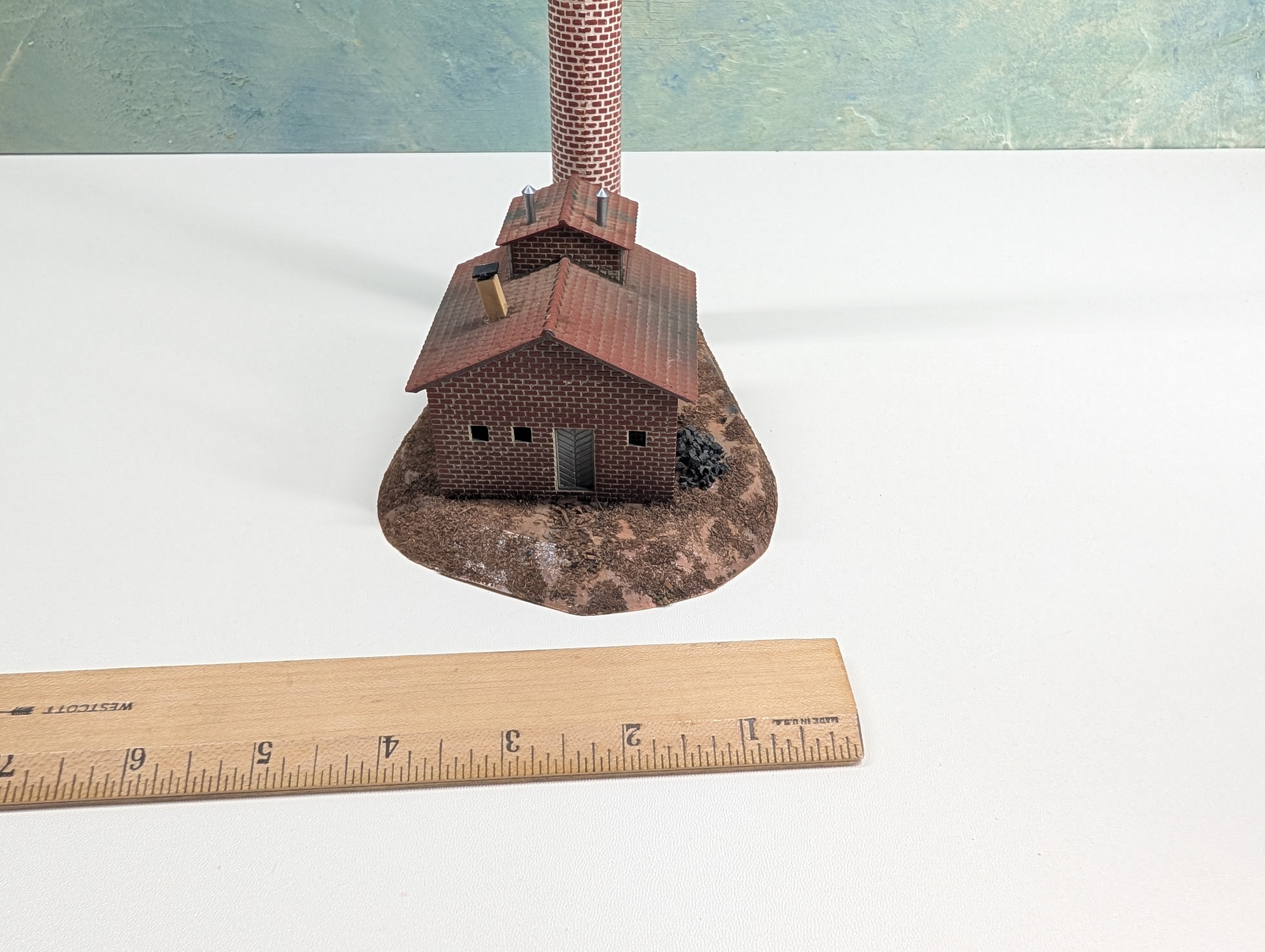 USED Vollmer 551 HO Scale Industrial Smokestack, Chimney, Brick, Industry