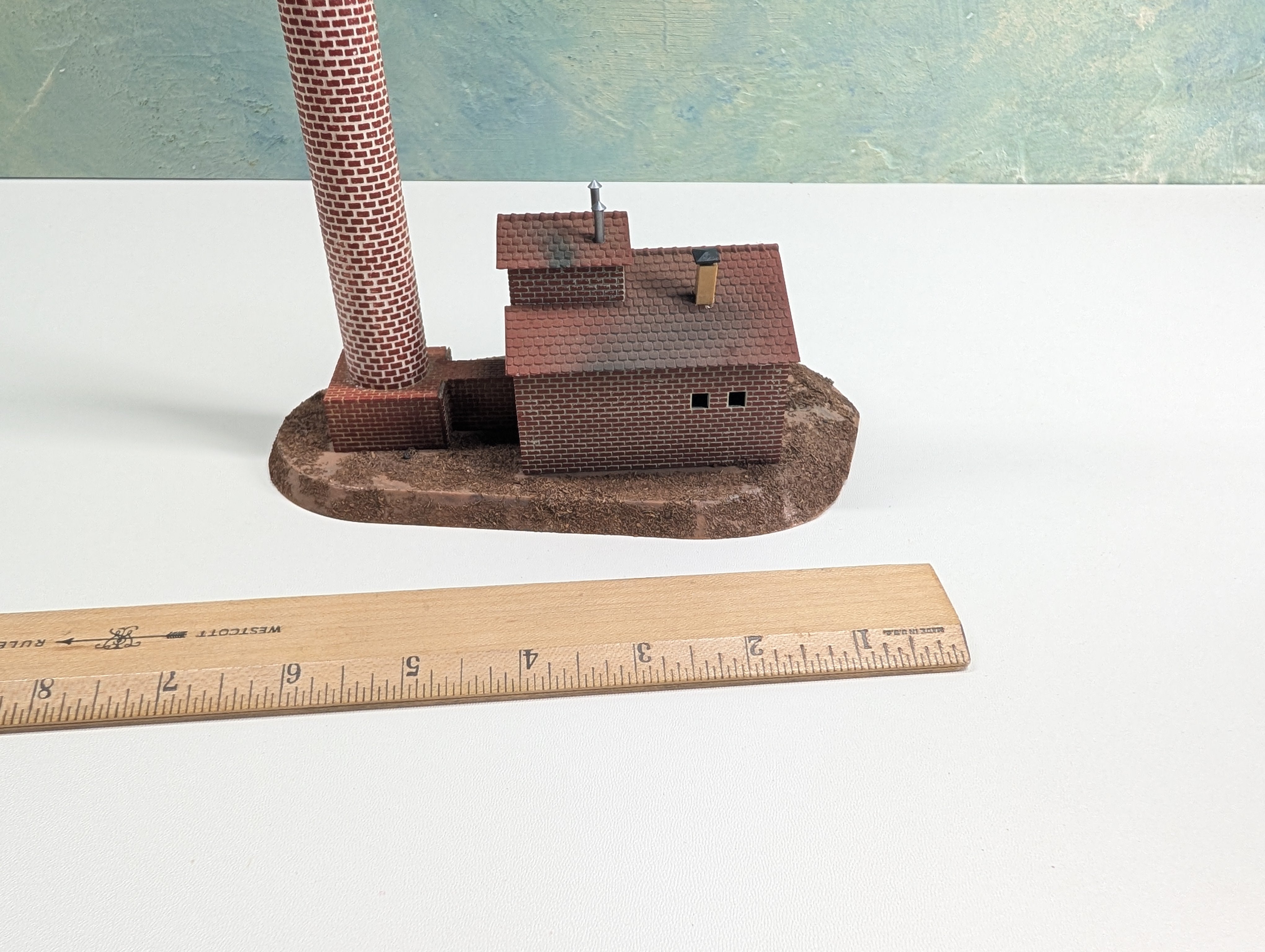USED Vollmer 551 HO Scale Industrial Smokestack, Chimney, Brick, Industry