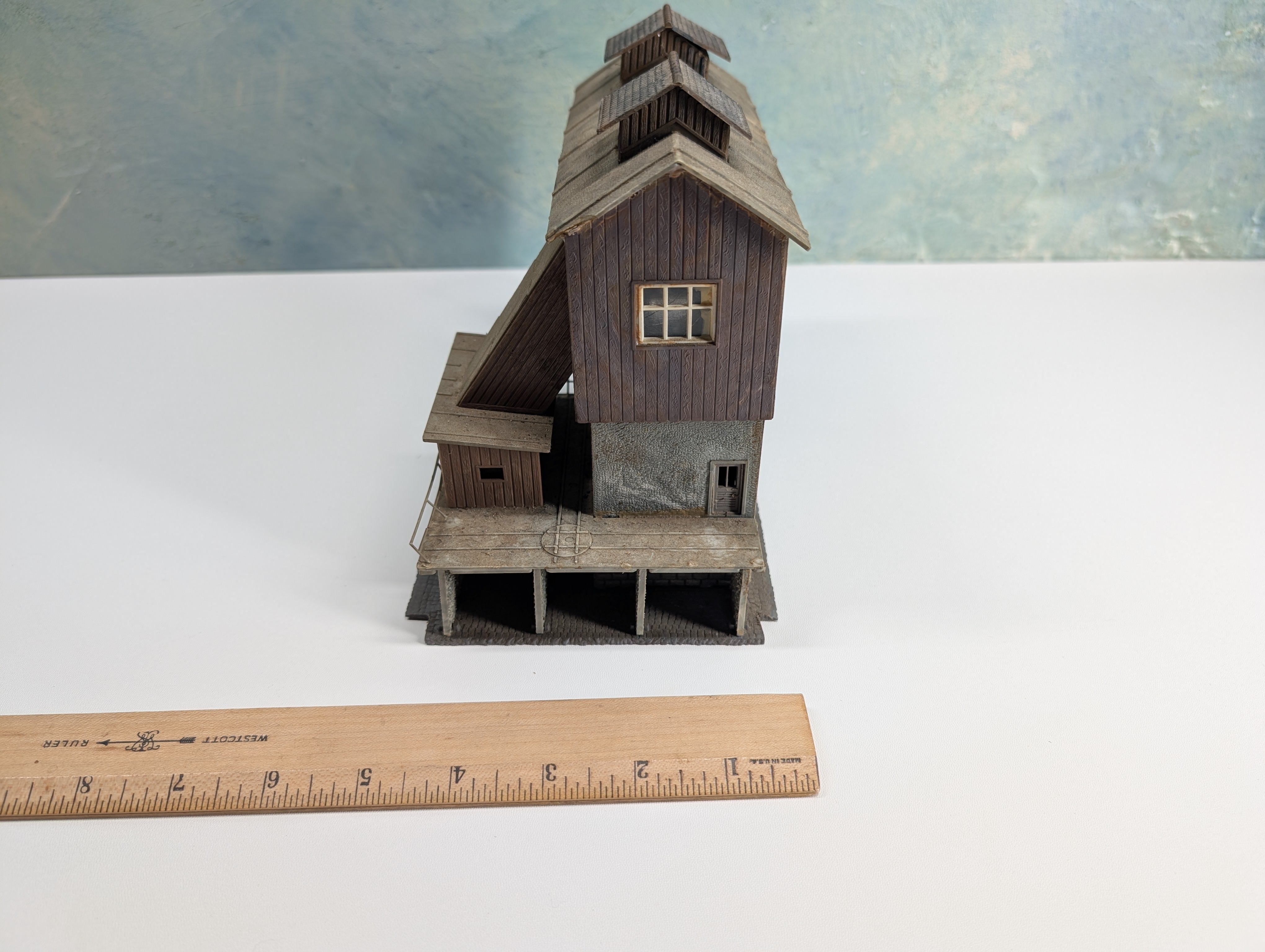 USED HO Scale Coal Depot