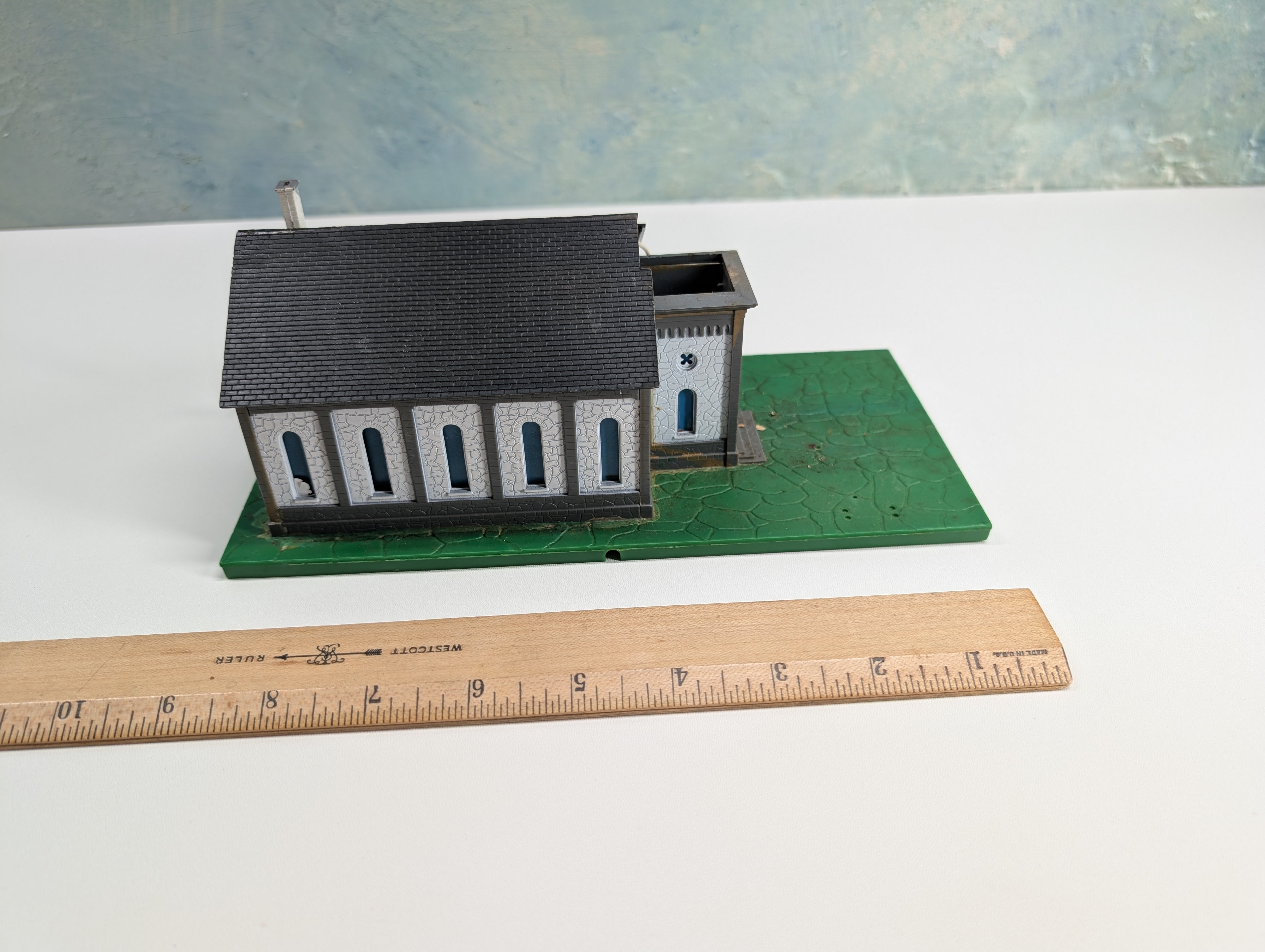 USED Tyco HO Scale Church
