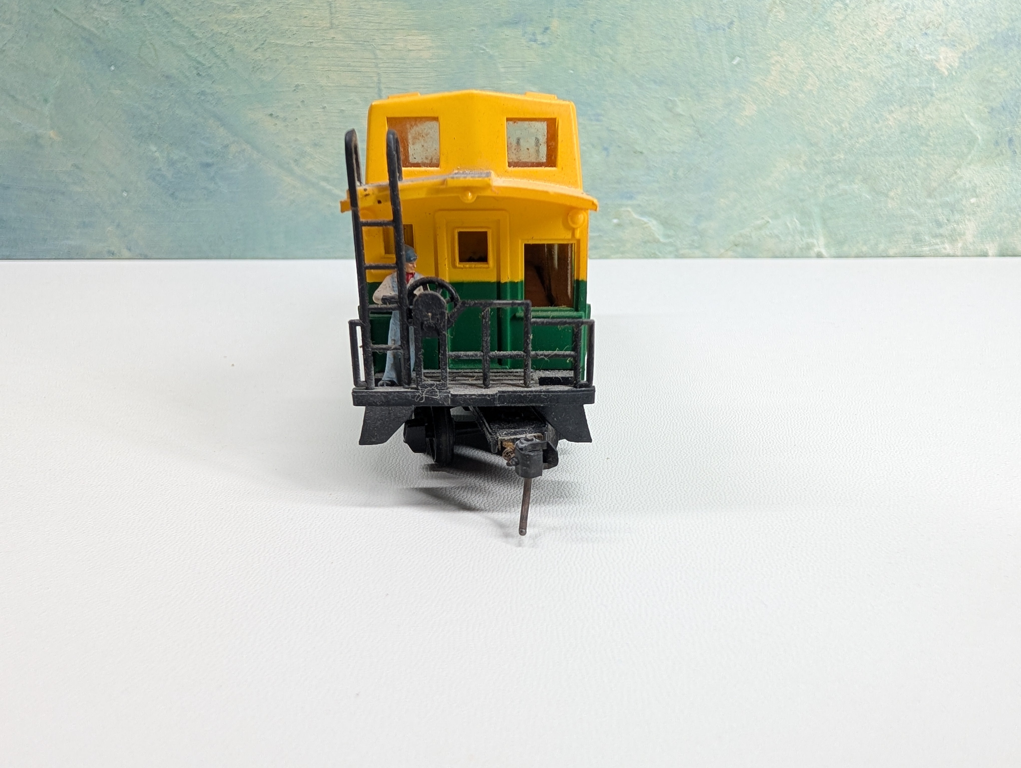USED Bachmann HO Scale Caboose Reading RDG #9355