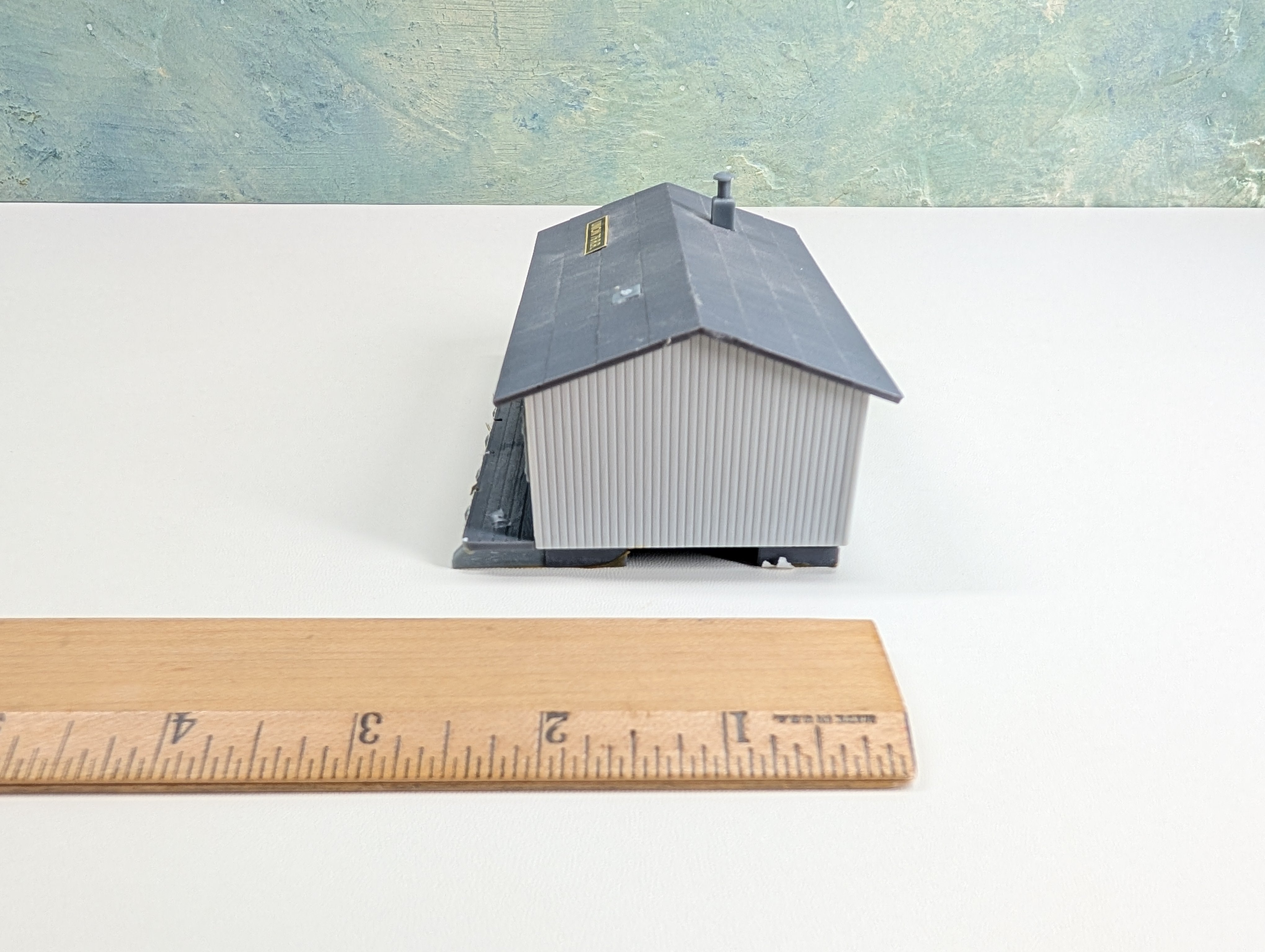 USED HO Scale Union 76 RR Freight Station