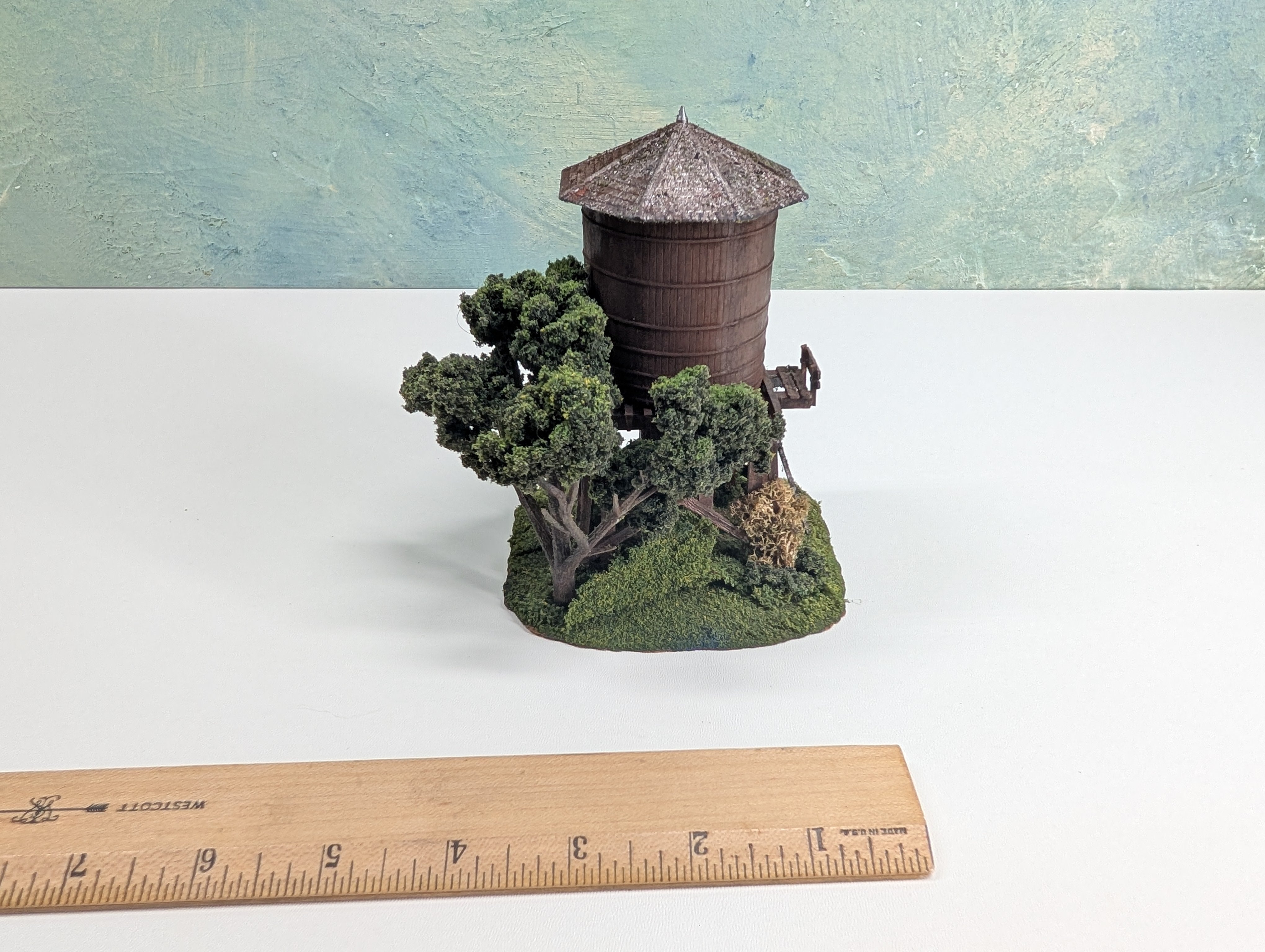 USED HO Scale Weathered and Detailed Small Water Tower