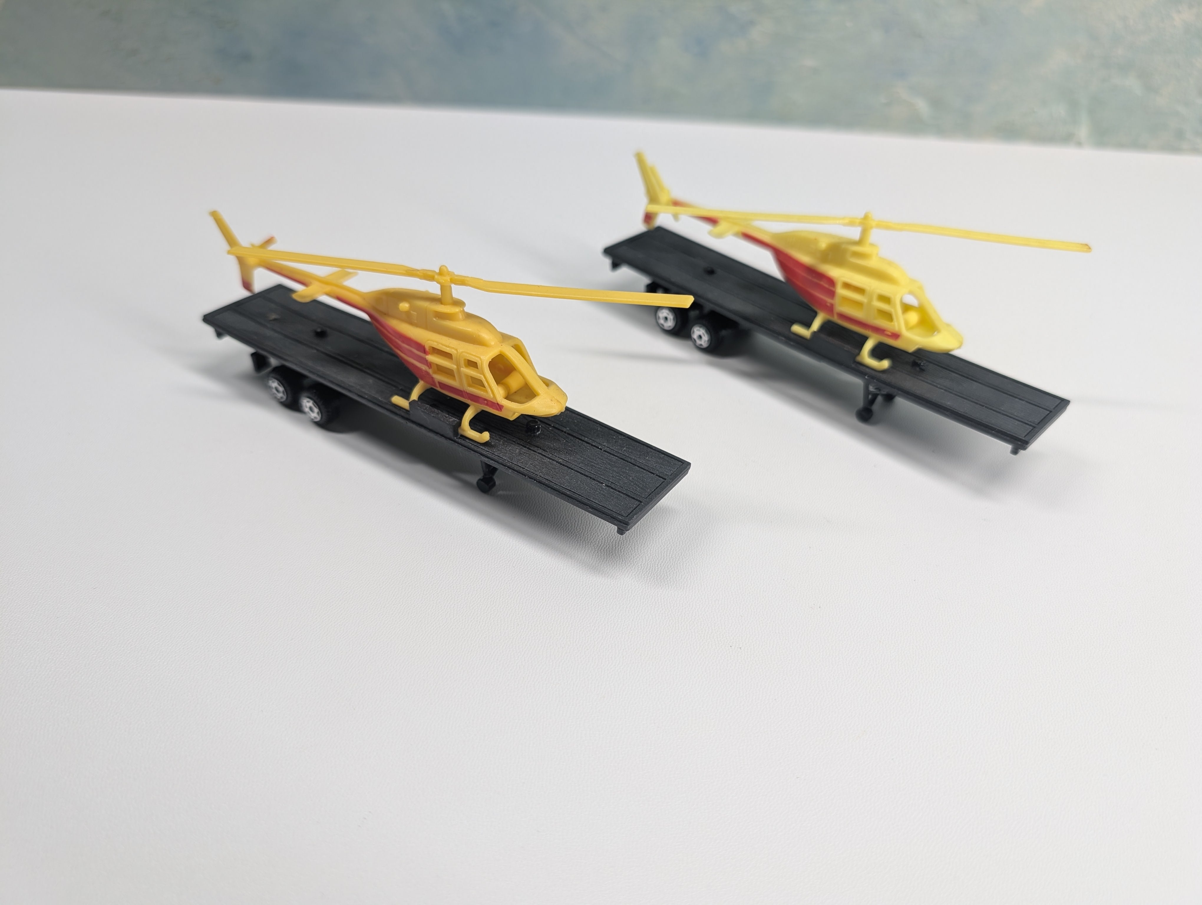 USED HO Scale Pair of Flatbed Trailers w/ Helicopter Loads