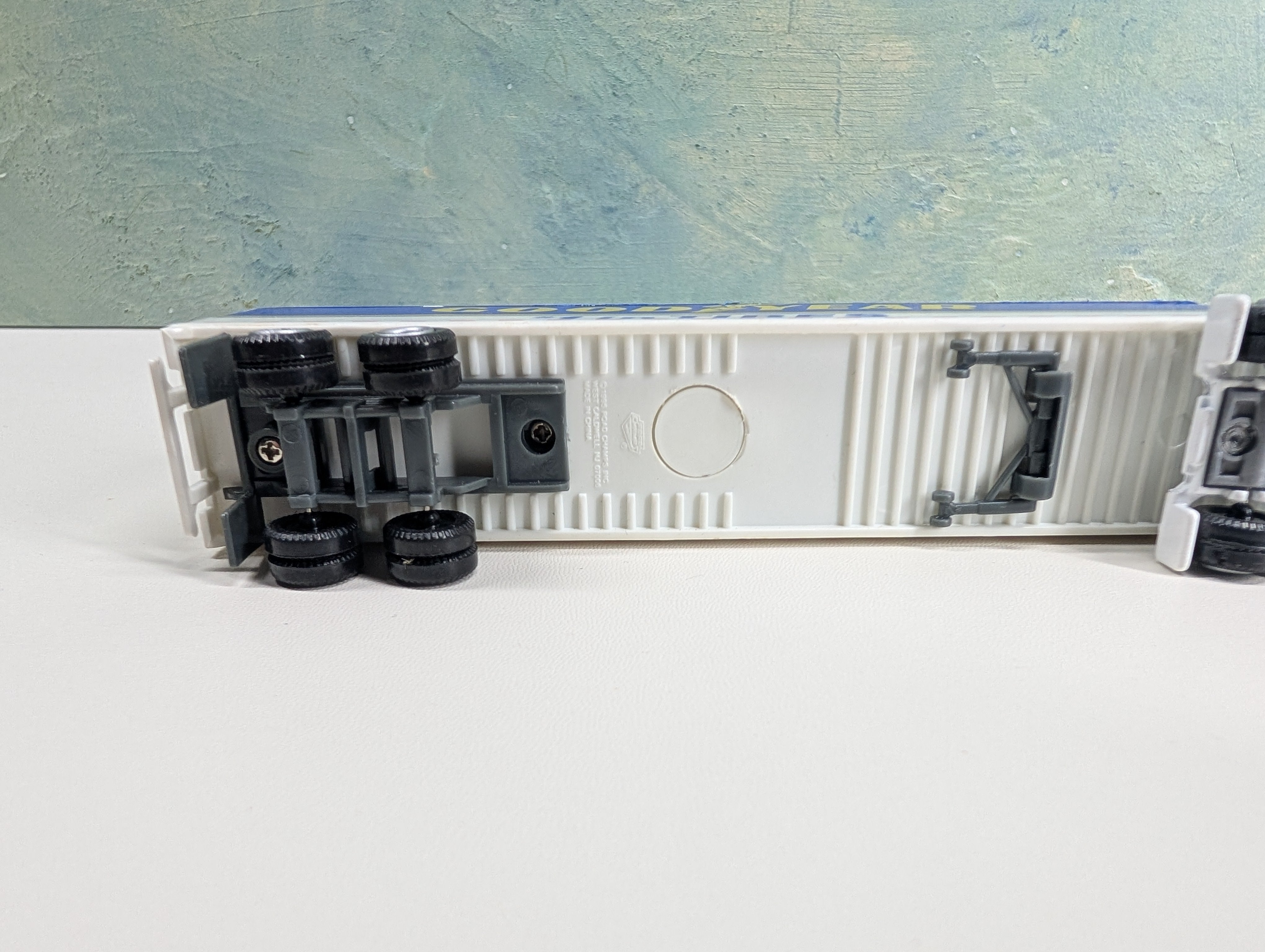 USED HO Scale GoodYear Tractor Trailer w/ Cab
