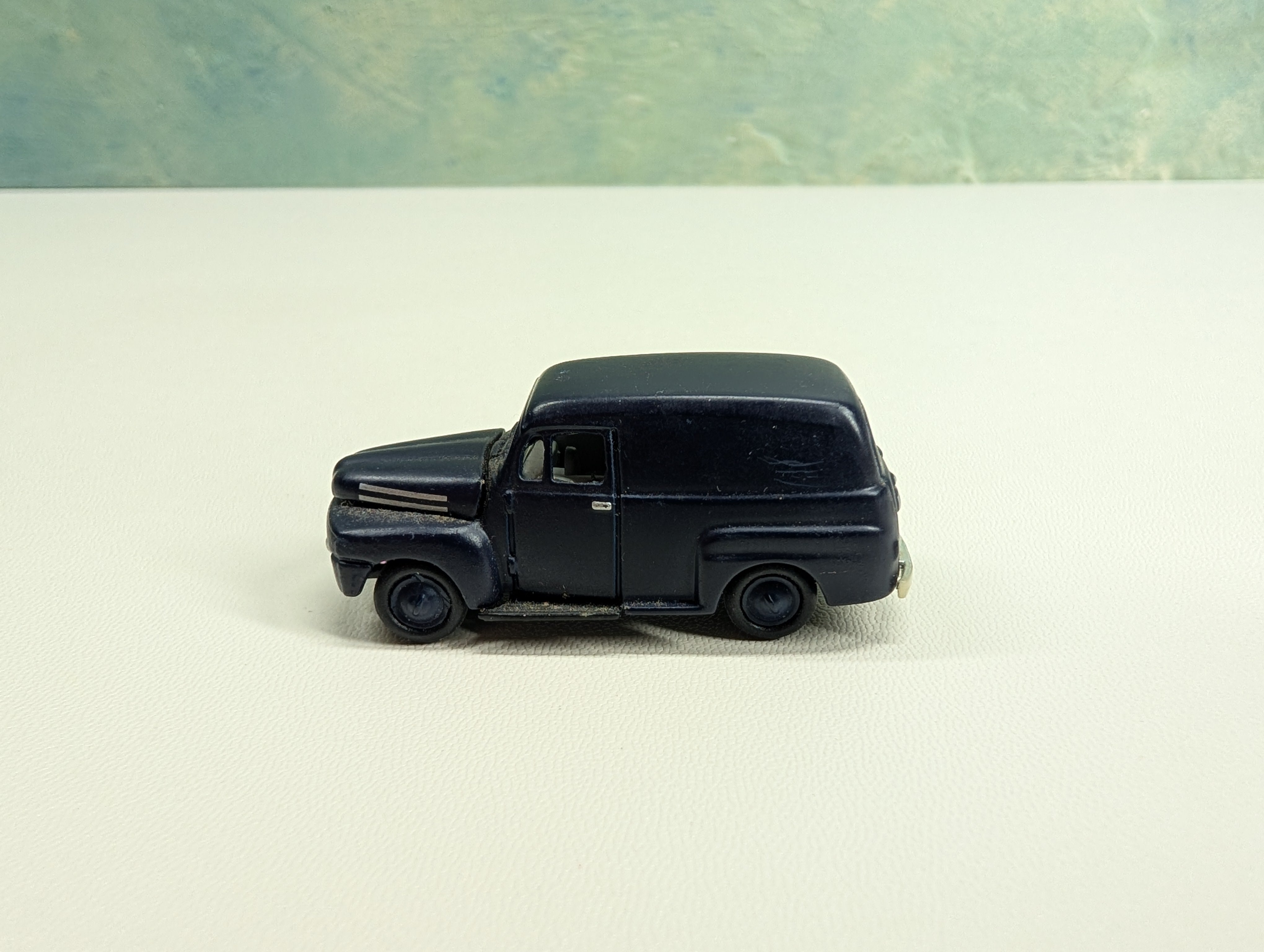 USED Classic Metal Works HO Scale 1948 Ford Delivery Truck, Dark Blue