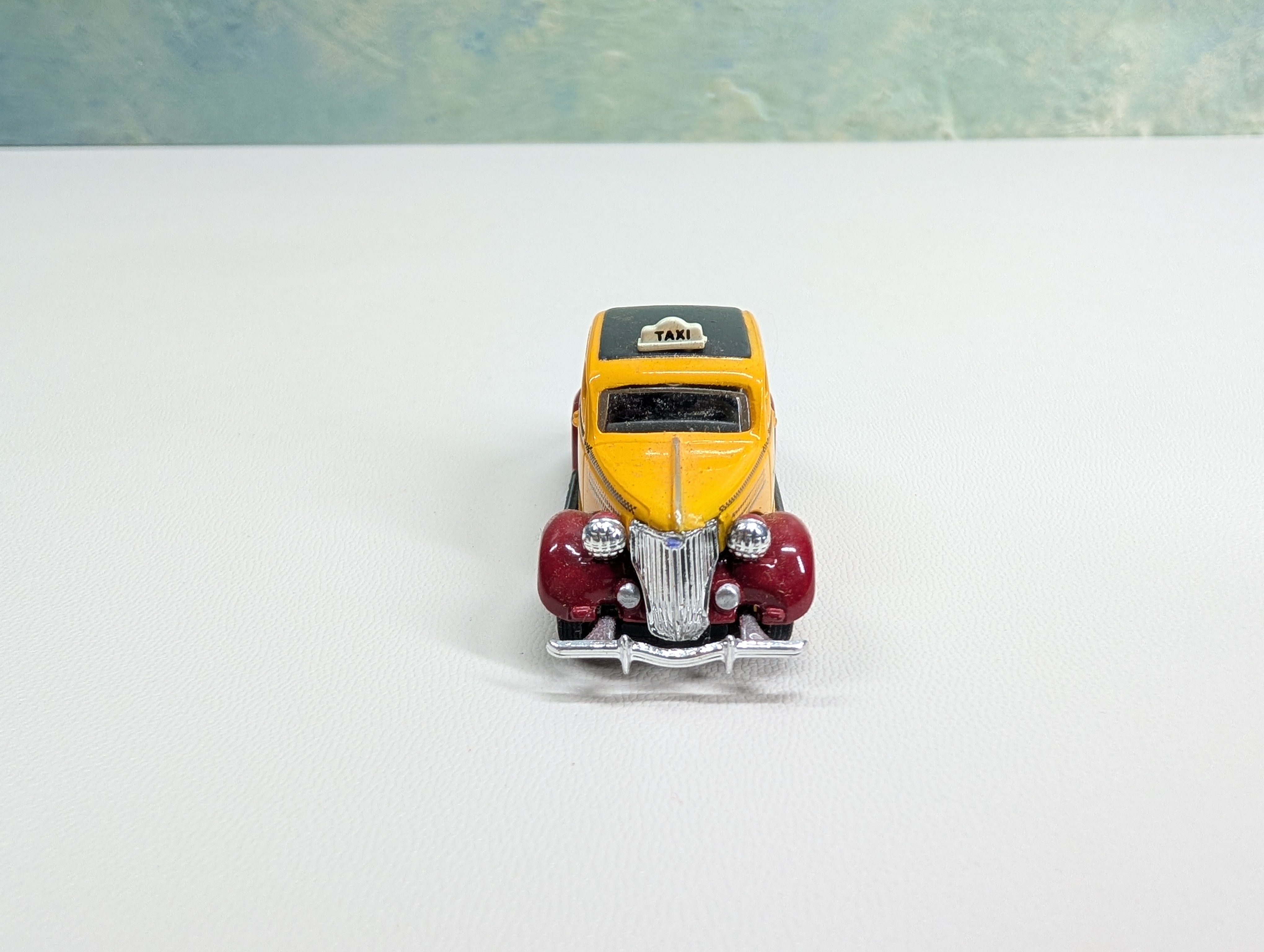 USED Classic Metal Works HO Scale Yellow Taxi Cab