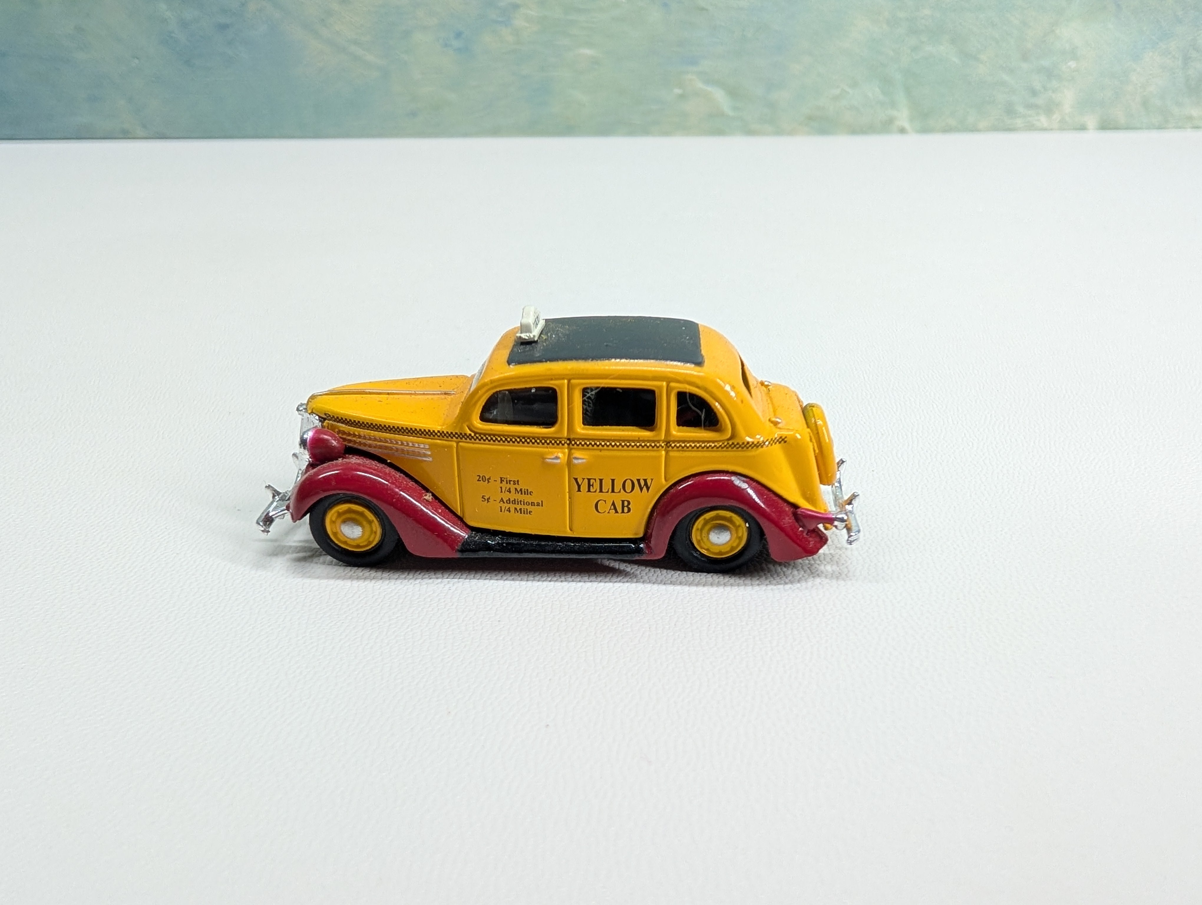 USED Classic Metal Works HO Scale Yellow Taxi Cab