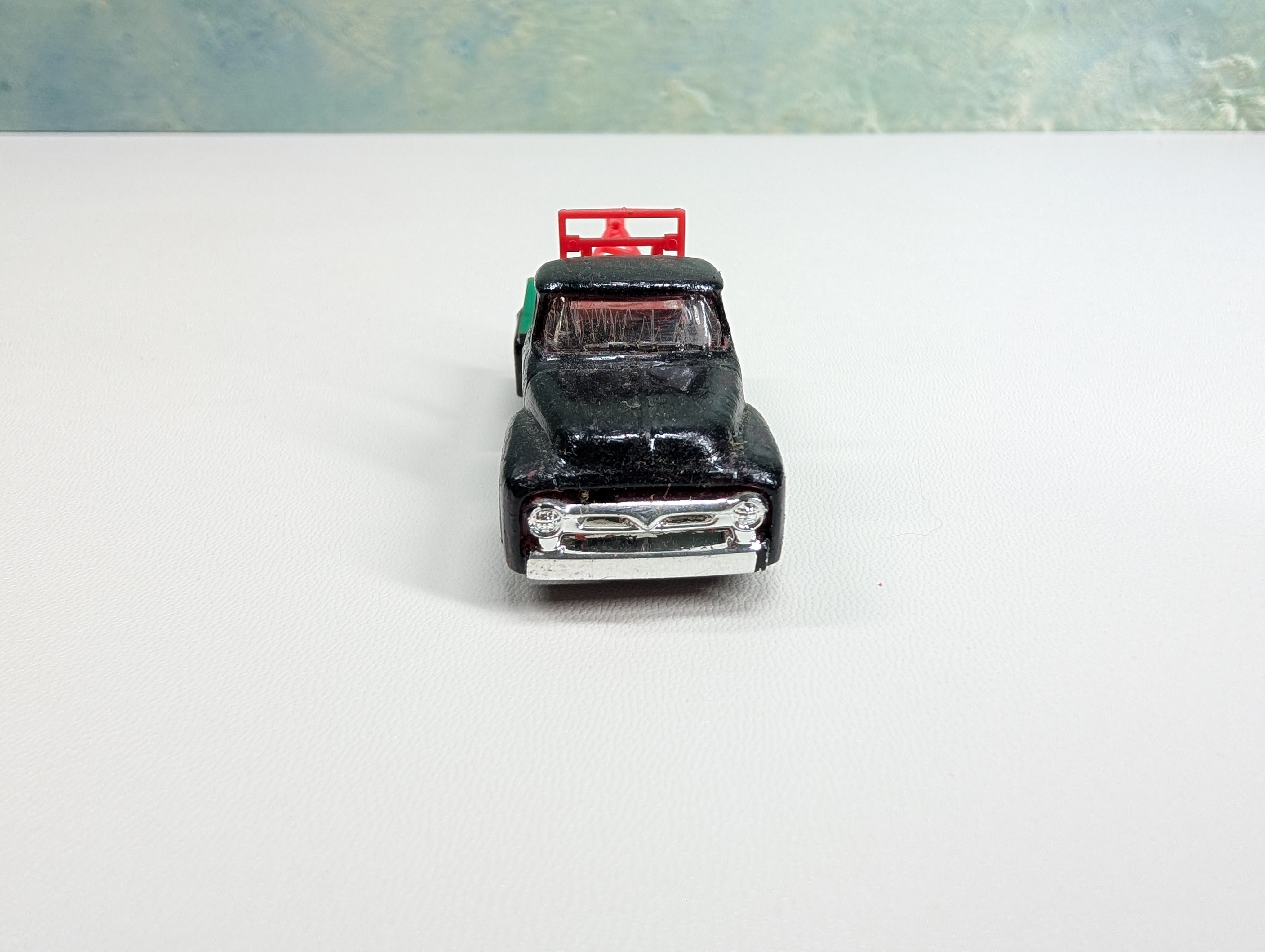 USED HO Scale Tow Truck, Repair Shop Truck