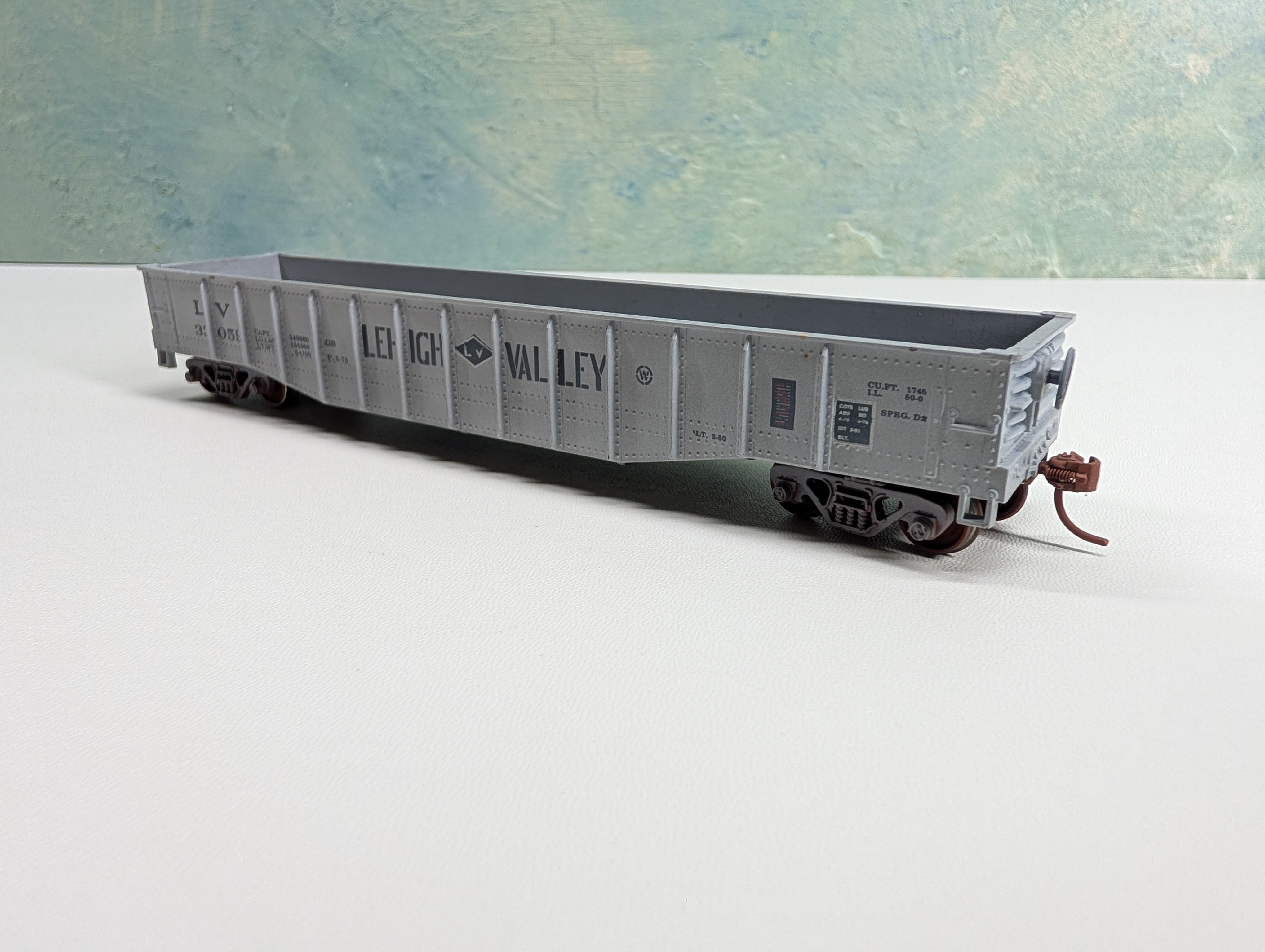 USED Athearn HO Scale 50' Gondola Lehigh Valley LV #33059 Weathered, Metal Wheels