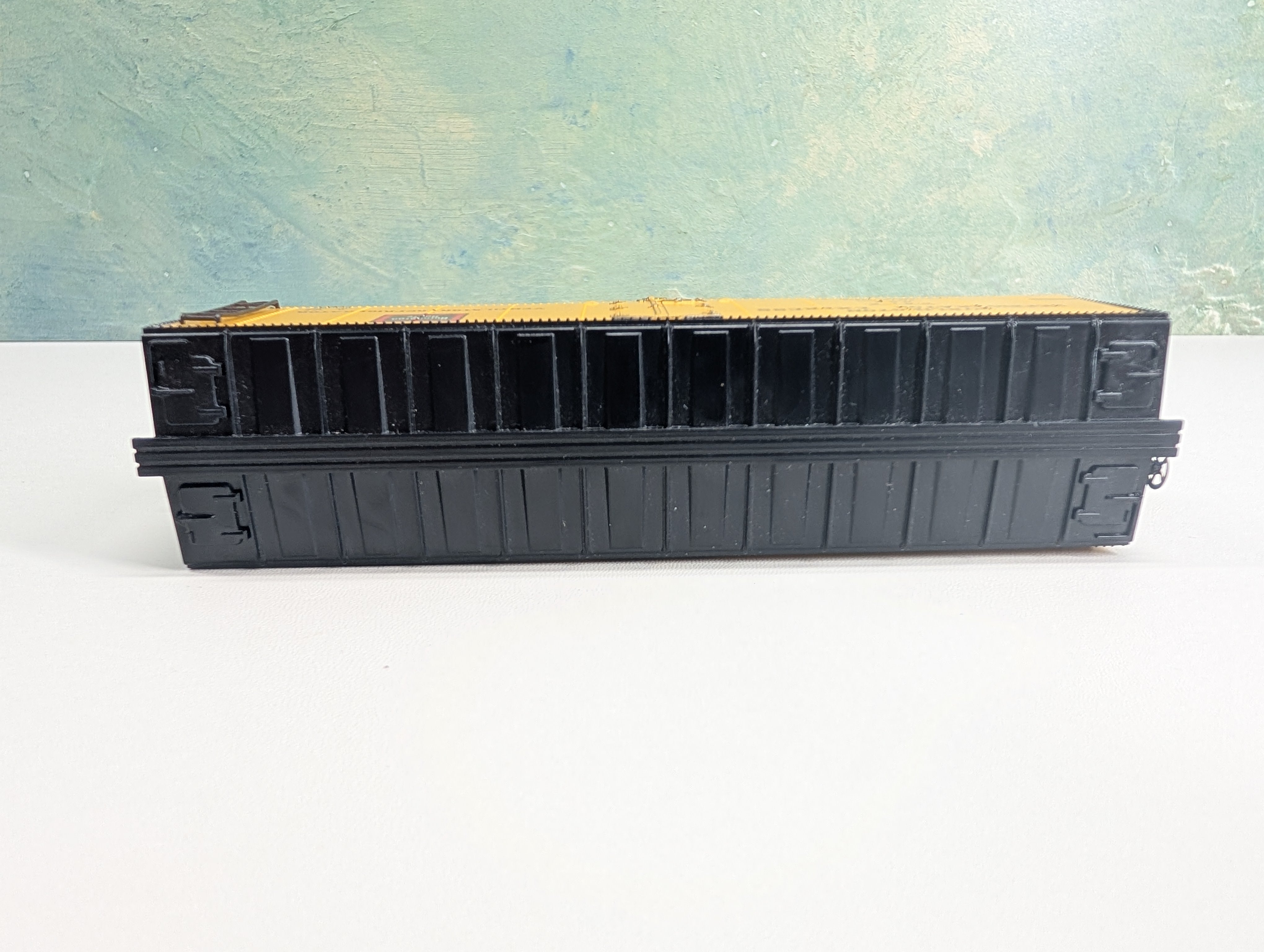 USED Mantua HO Scale 40' Reefer Burlington BREX #555 Metal