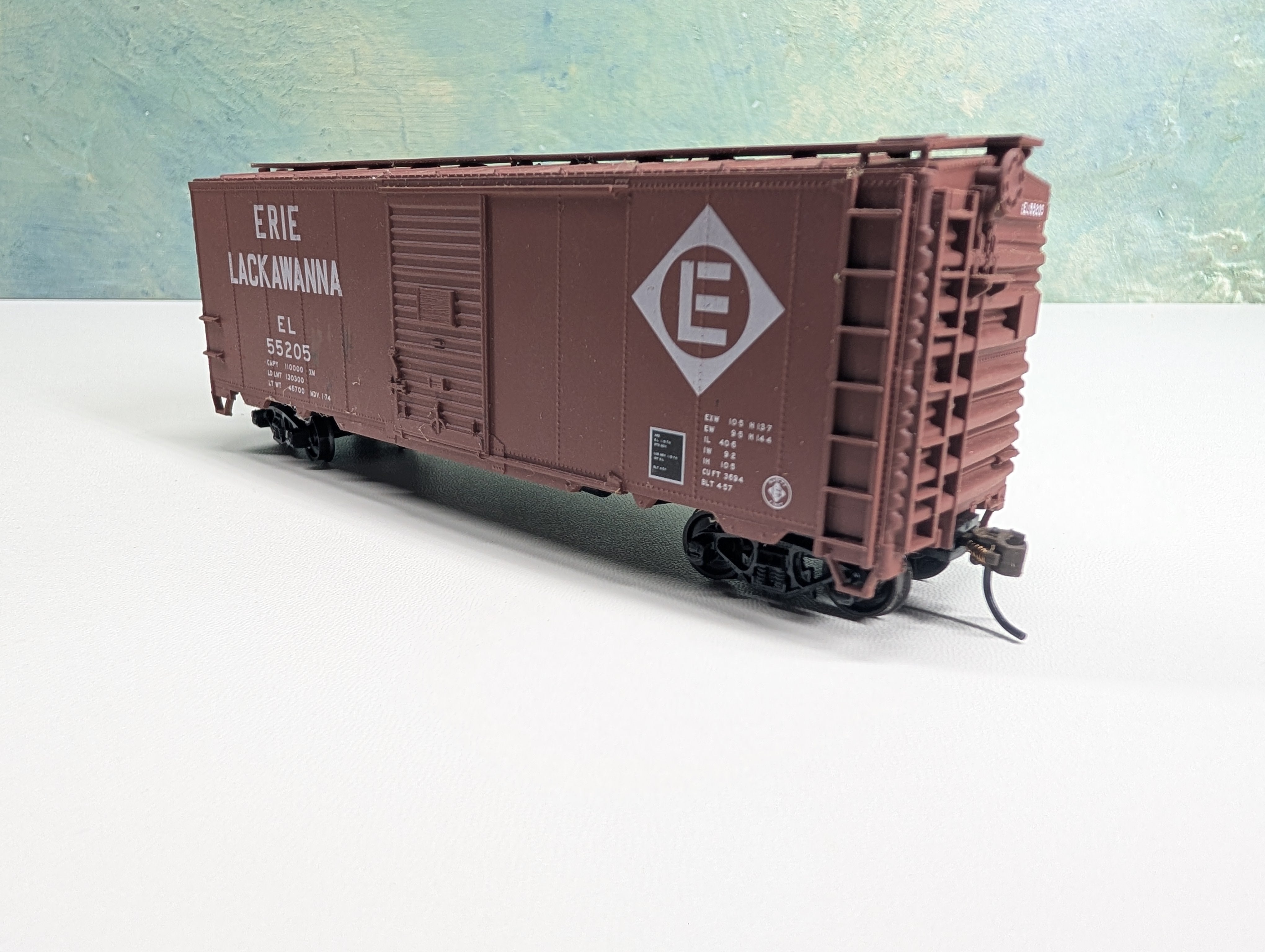 USED Accurail HO Scale 40' Box Car Erie Lackawanna EL #55205