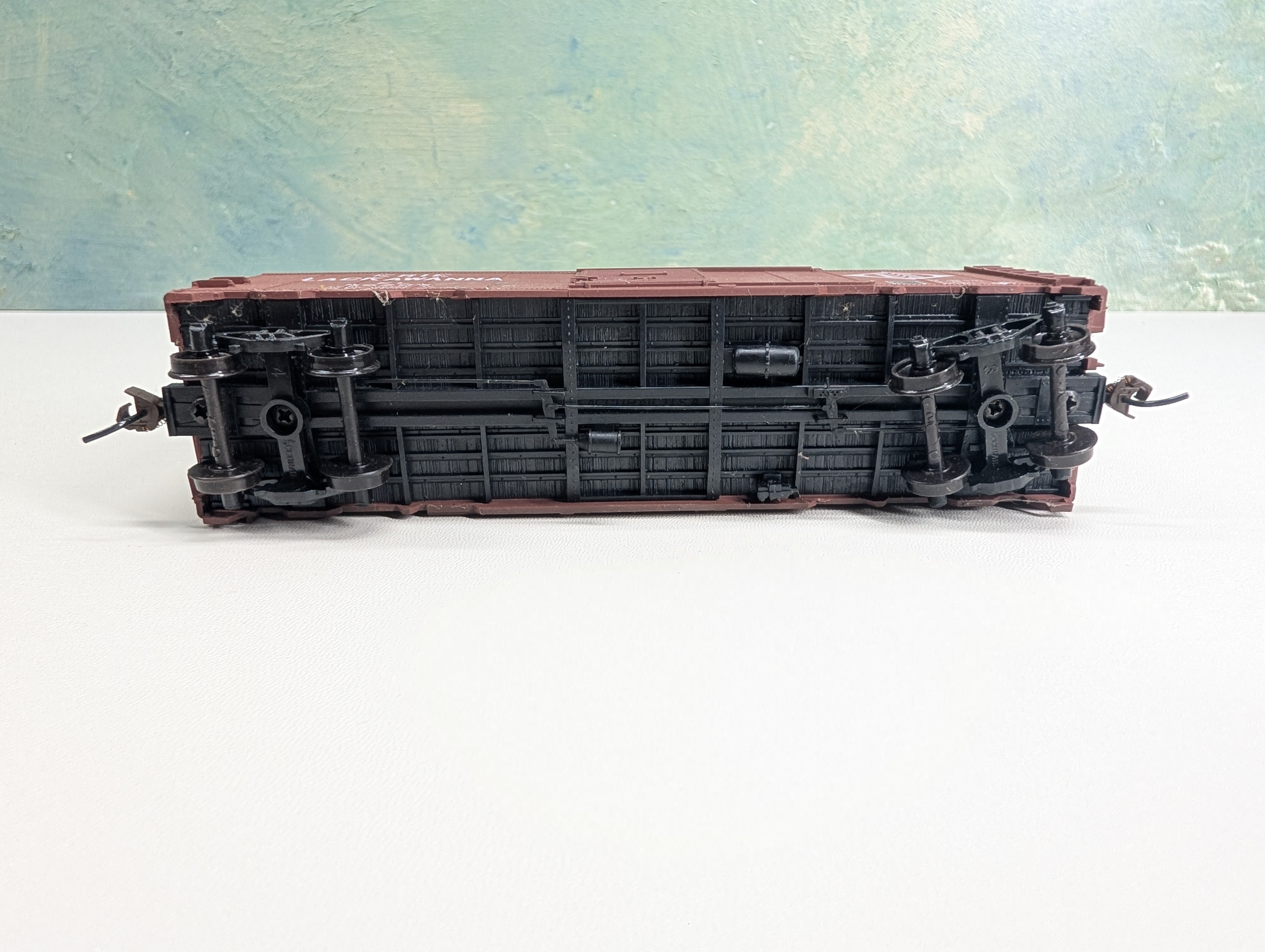 USED Accurail HO Scale 40' Box Car Erie Lackawanna EL #55205