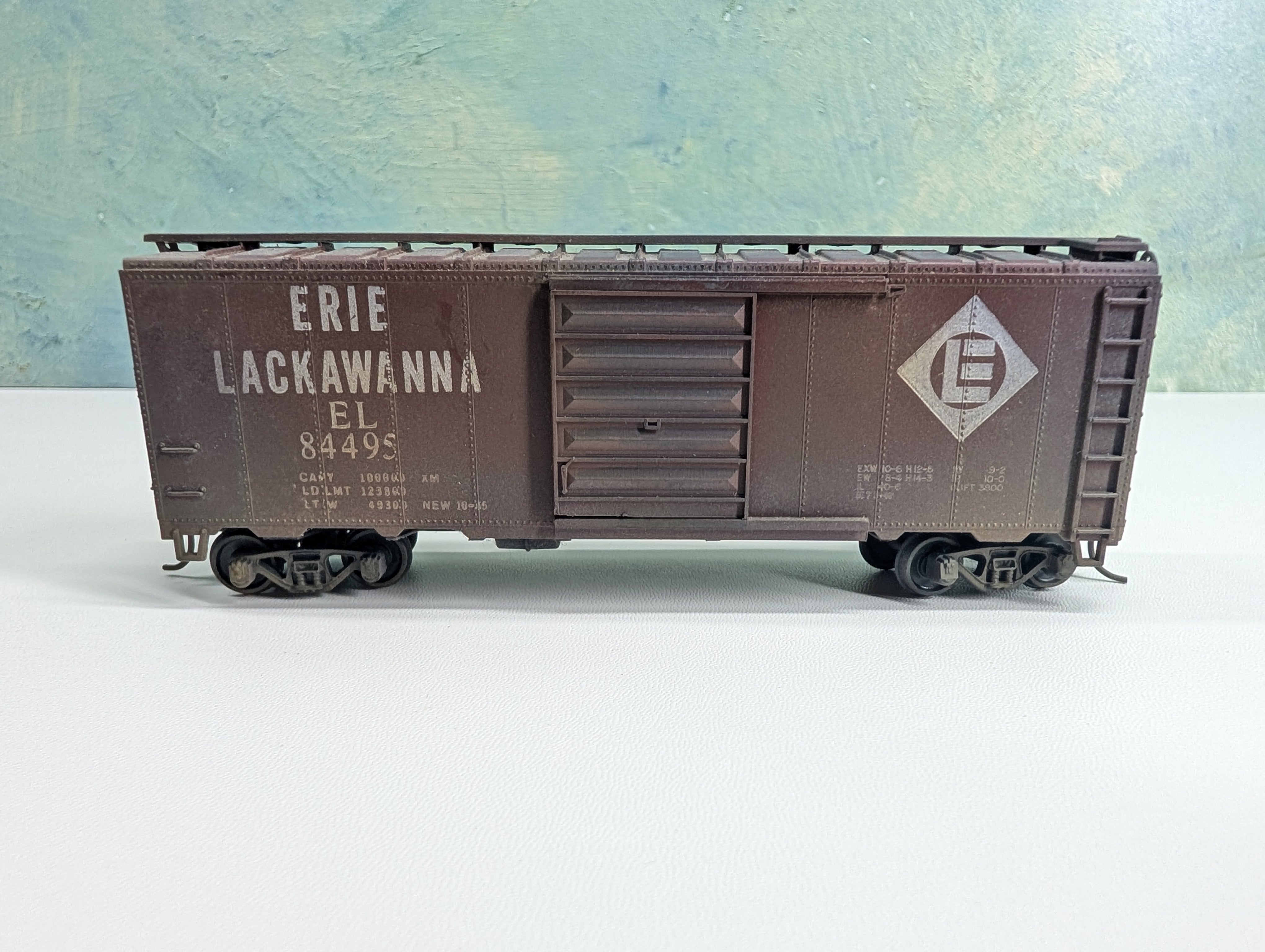 USED Athearn HO Scale 40' Box Car Erie Lackawanna EL #84495 Weathered