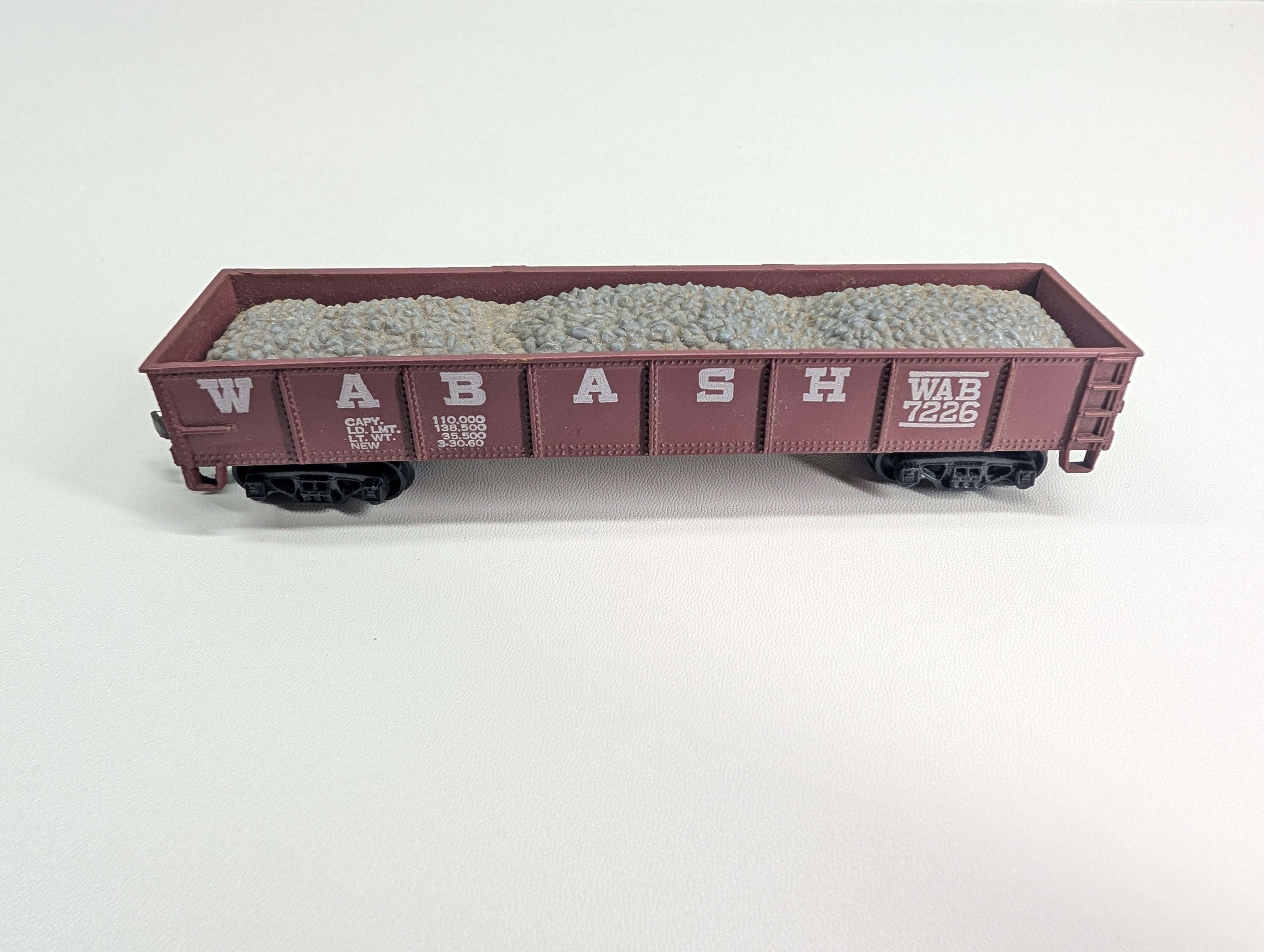USED HO Scale Gondola w/ Load Wabash WAB #7226