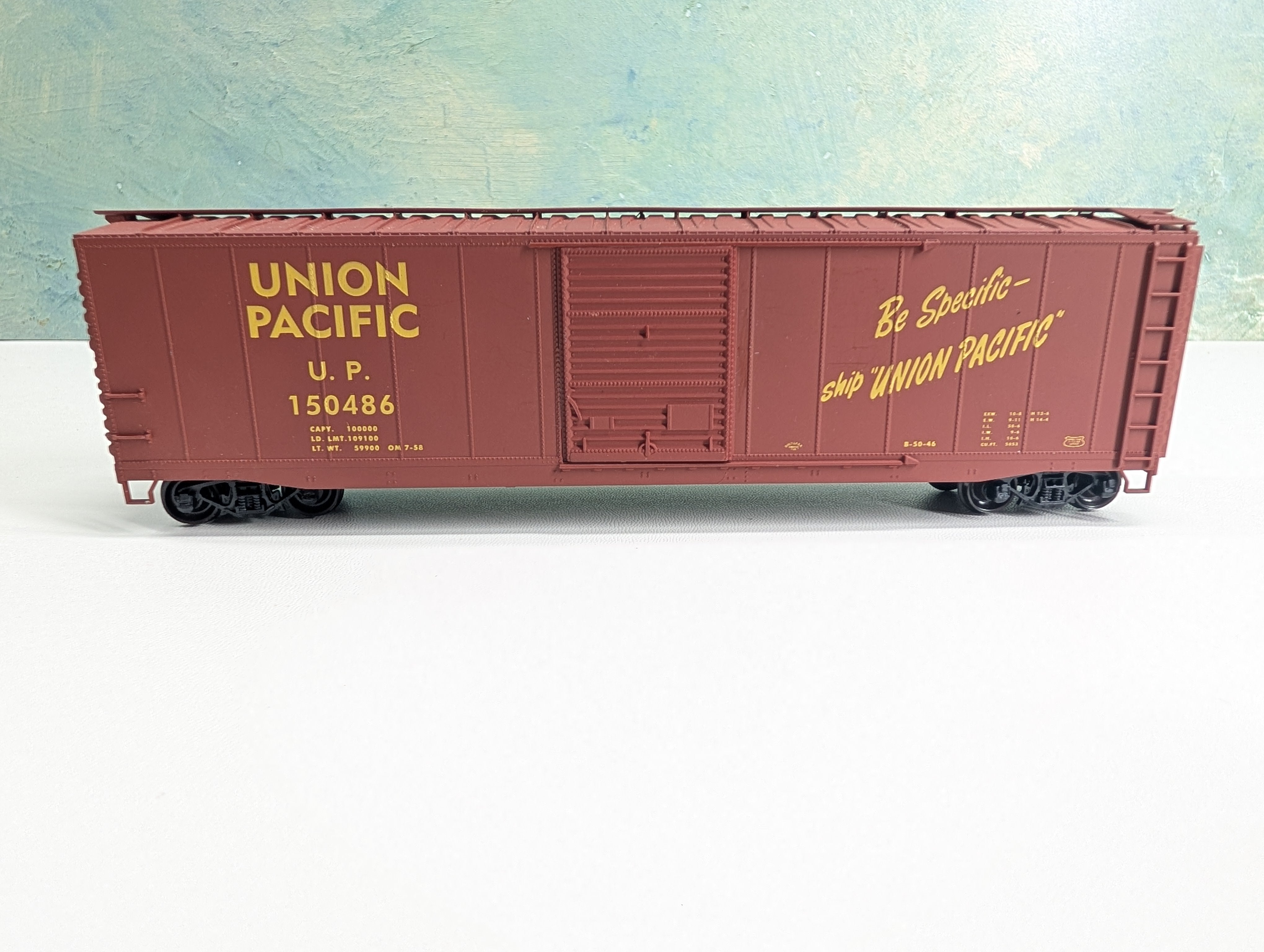 USED Accurail HO Scale 50' Box Car Union Pacific UP #150486