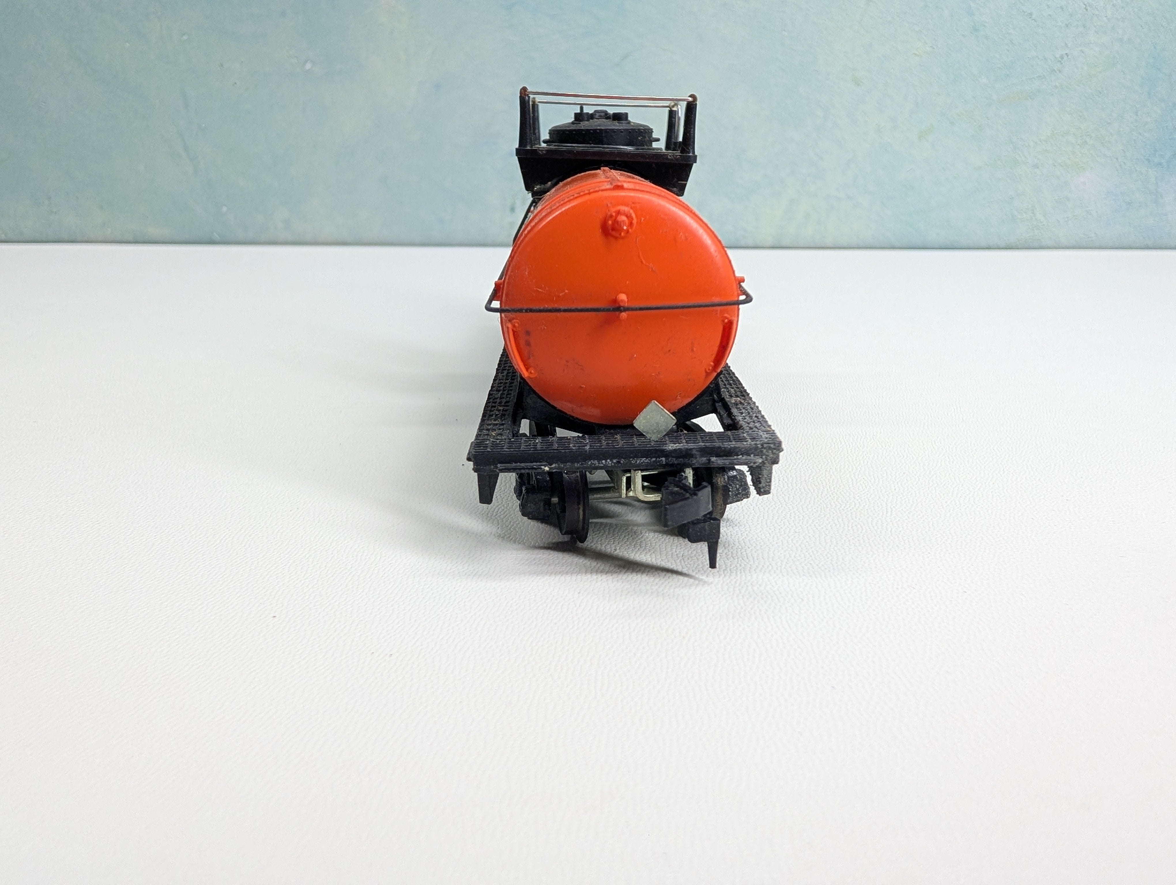 USED Mantua HO Scale Tank Car Hooker Chemical GATX #30883