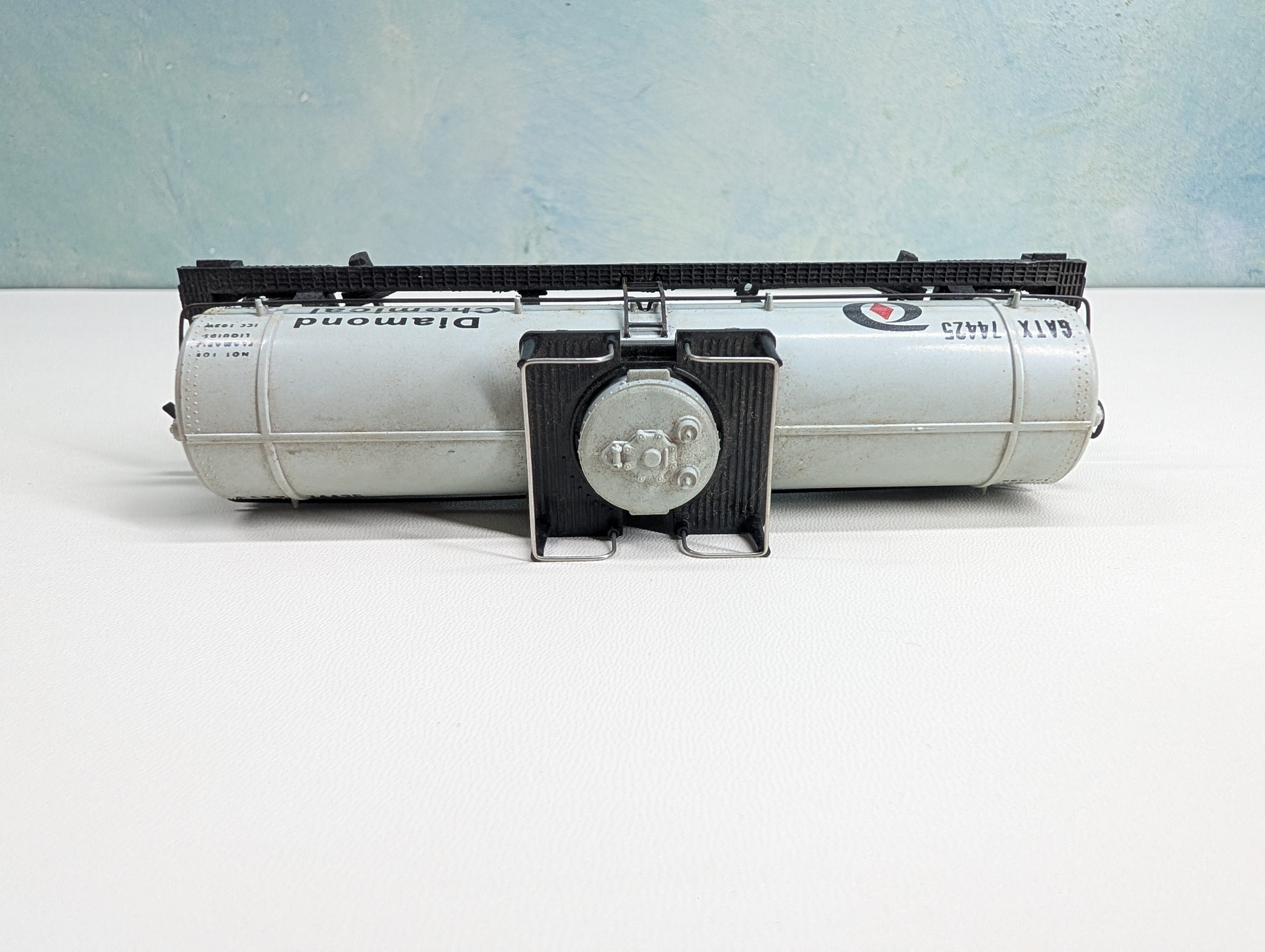 USED Mantua HO Scale Tank Car Diamond Chemical GATX #74425