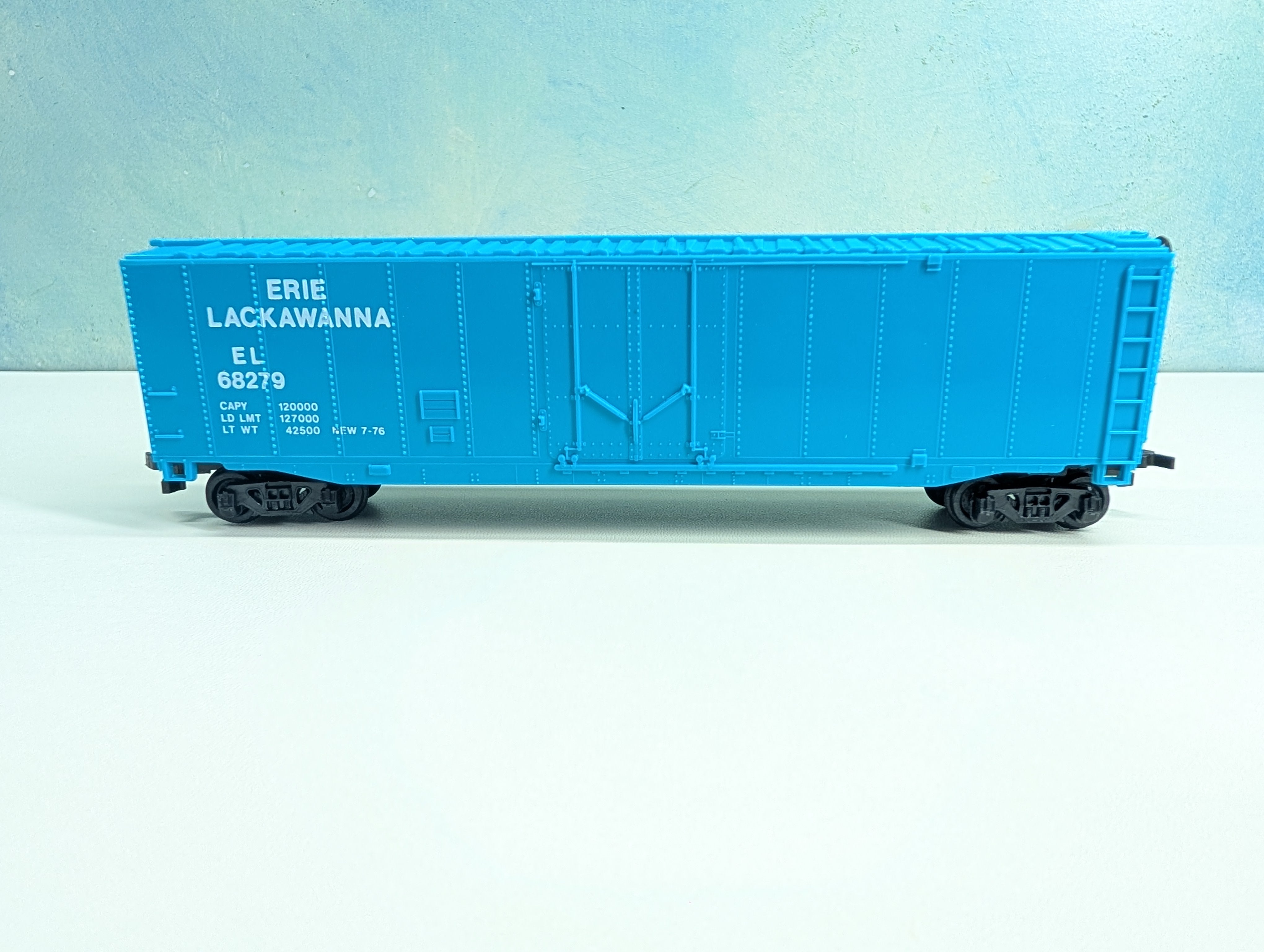 USED Bachmann HO Scale 50' Box Car Erie Lackawanna EL #68279