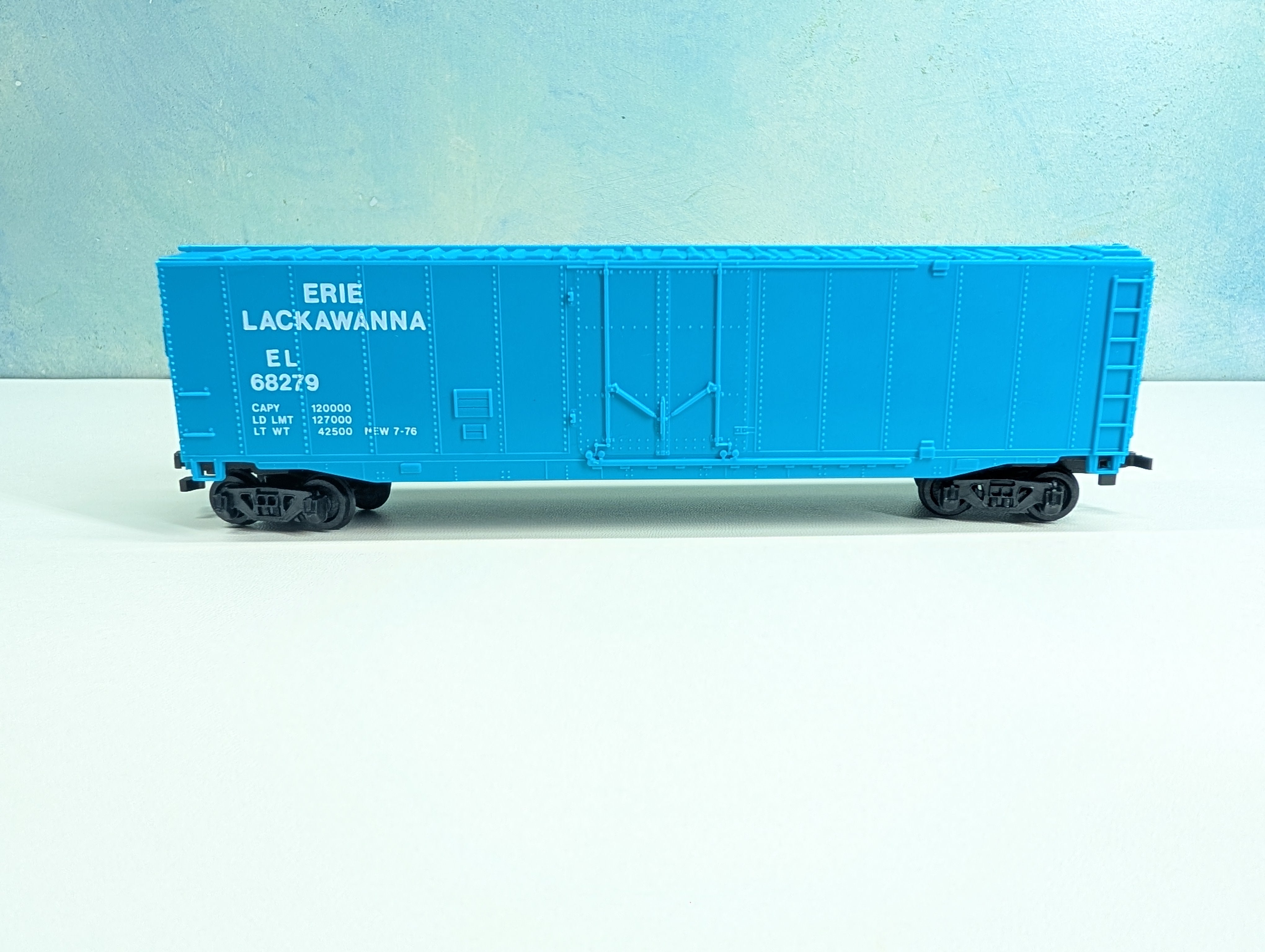 USED Bachmann HO Scale 50' Box Car Erie Lackawanna EL #68279