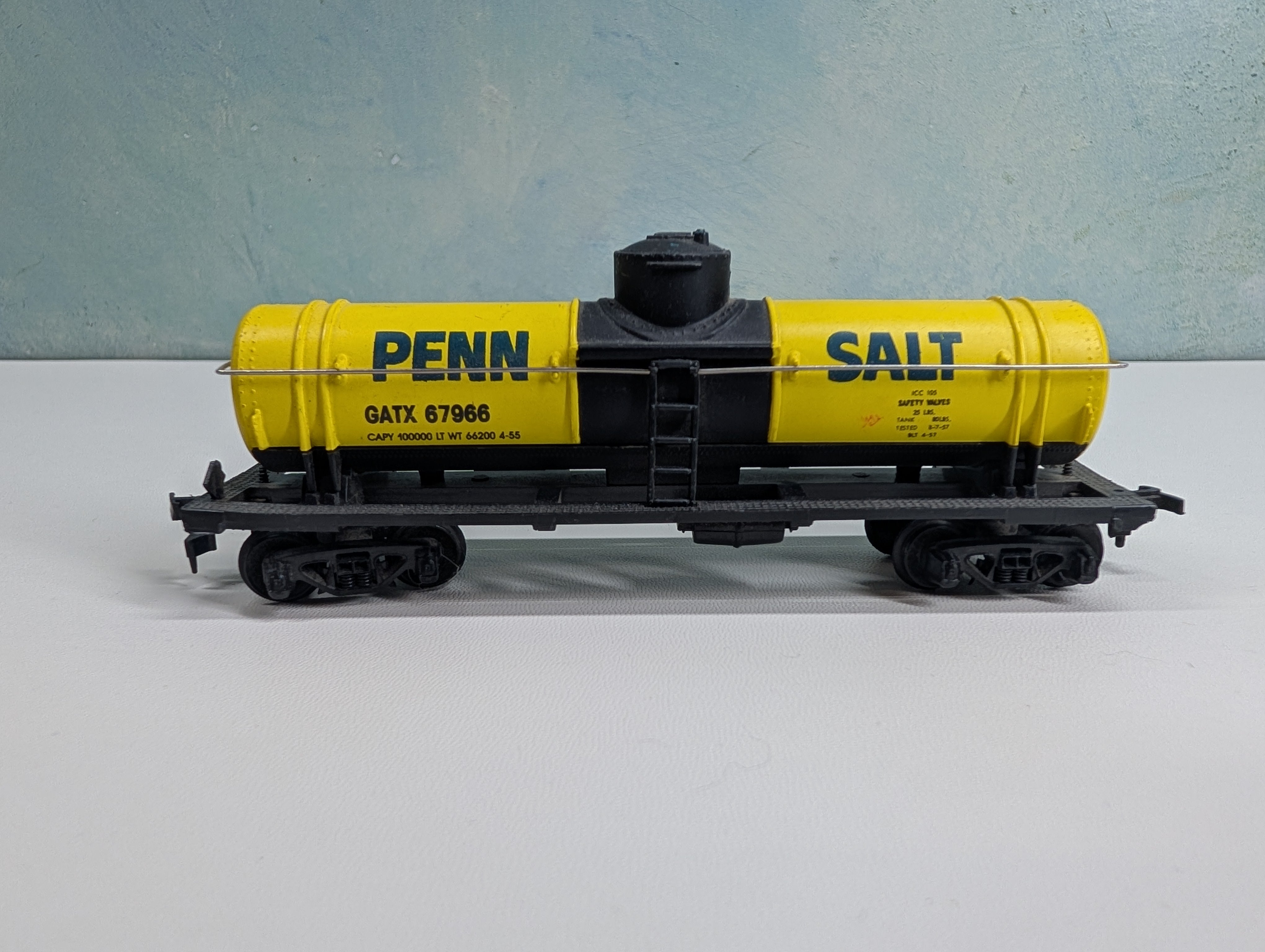 USED HO Scale Single Dome Tank Car Penn Salt GATX #67966