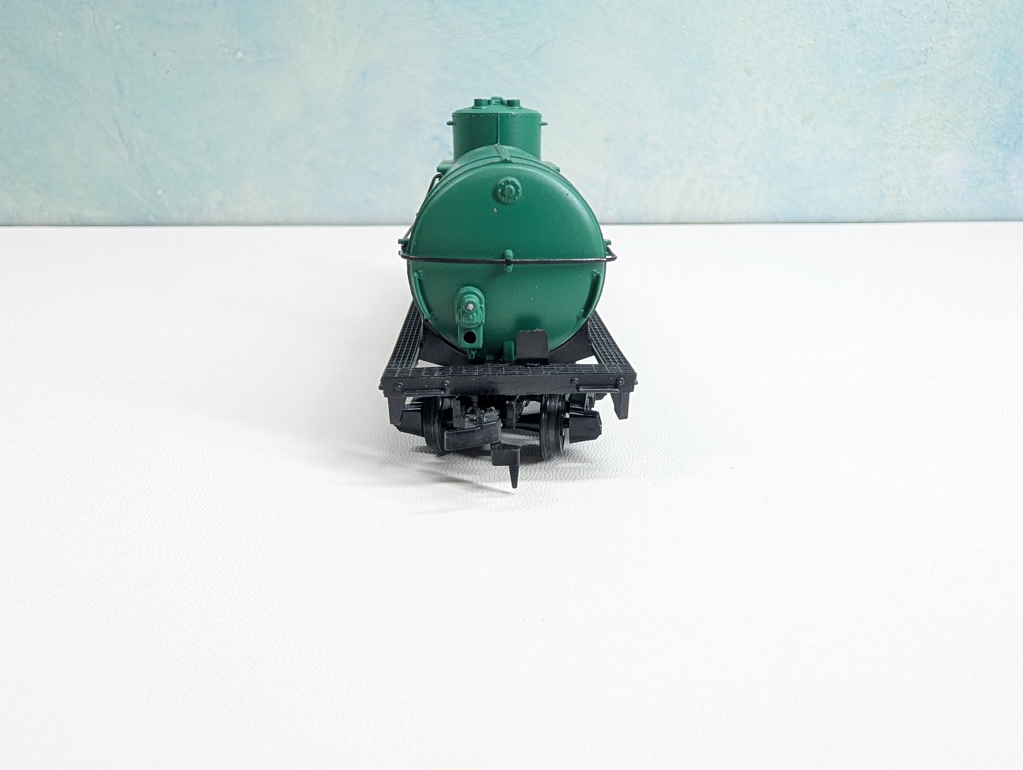 USED HO Scale Single Dome Tank Car Cities Service