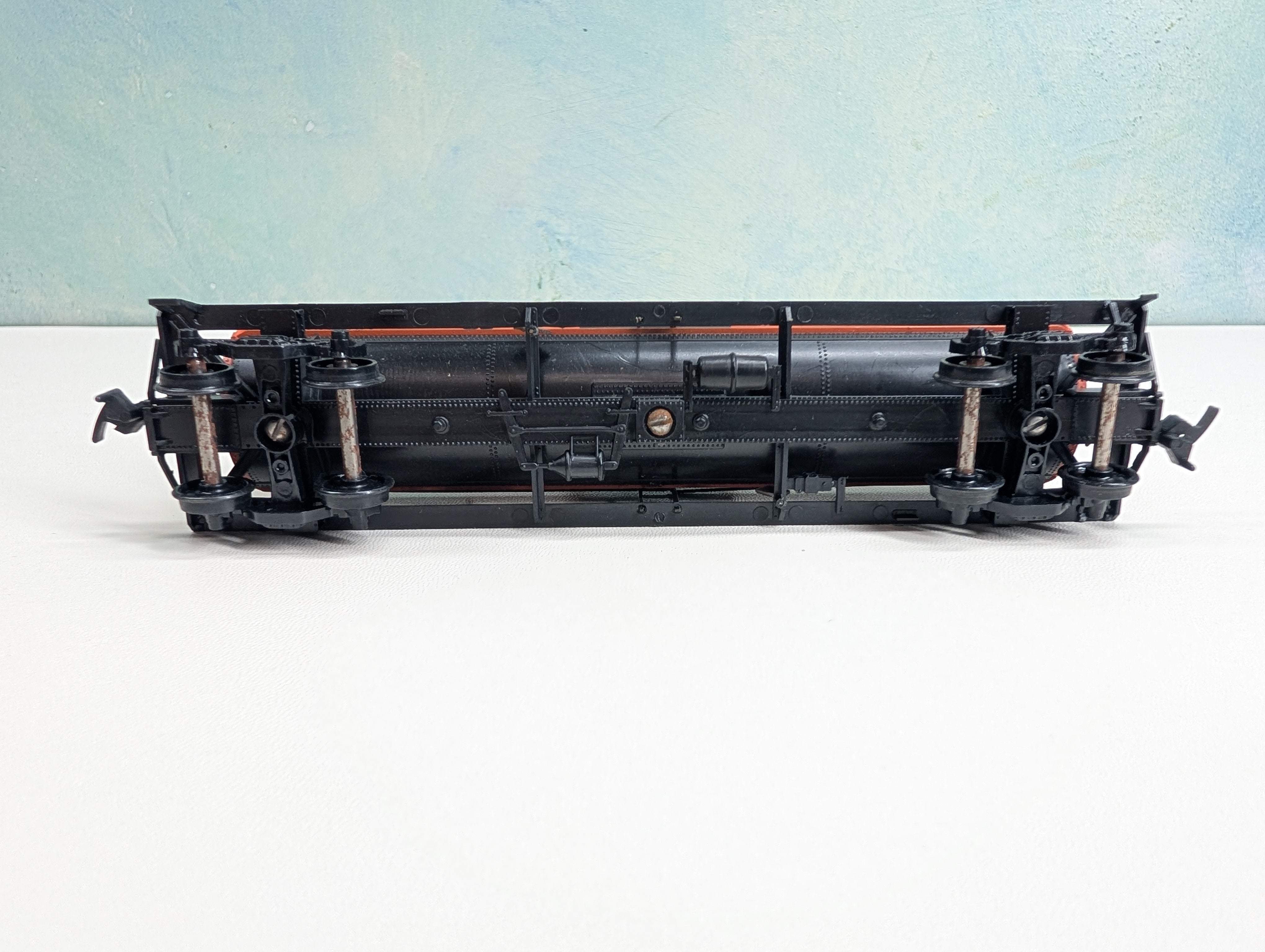 USED Athearn HO Scale Tank Car Hooker Chemical HOKX #56656