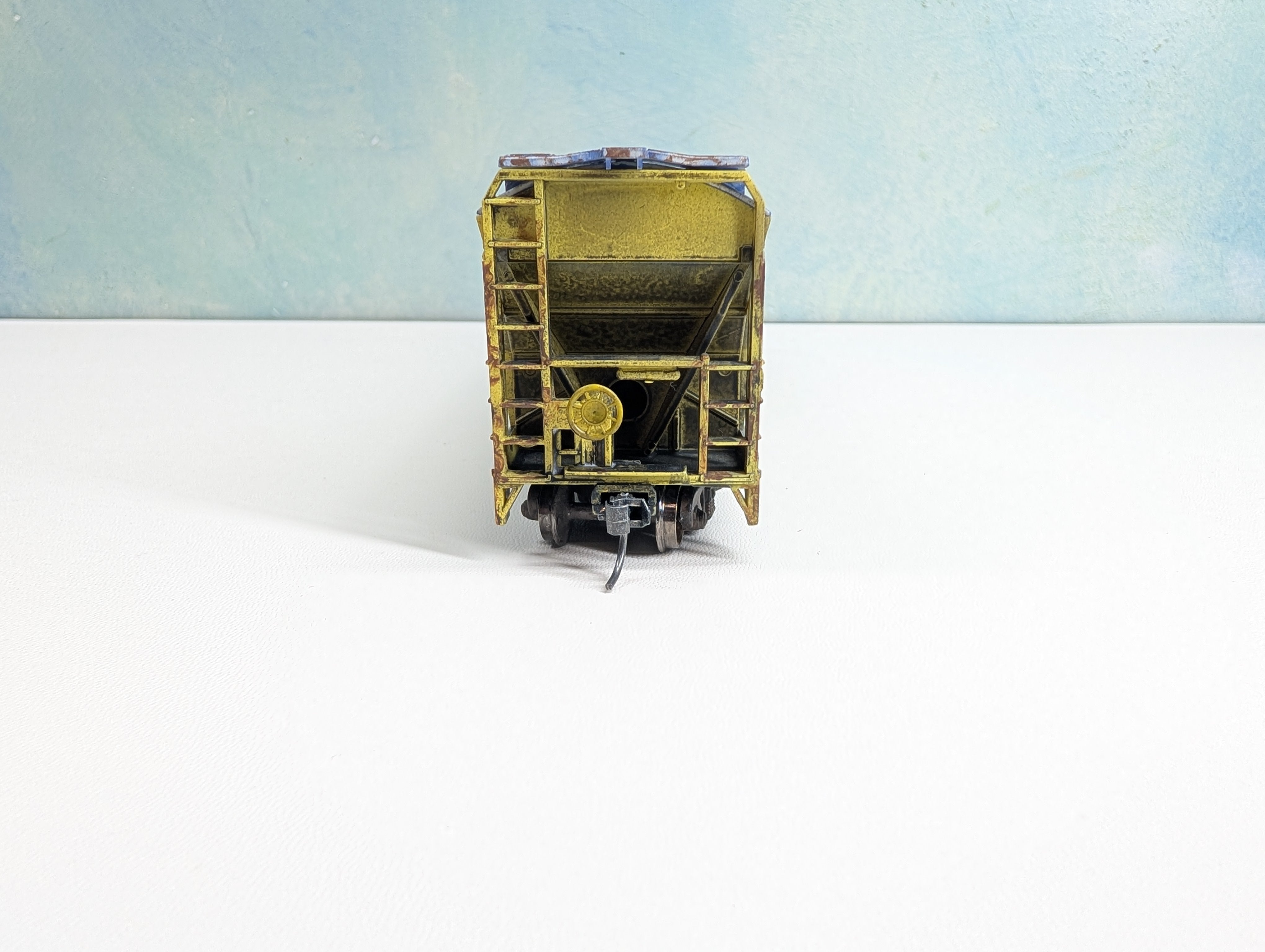 USED Tyco HO Scale ACF Covered Hopper Billboard Domino Cane Sugar ASRX #397612 Metal Wheels, Weathered