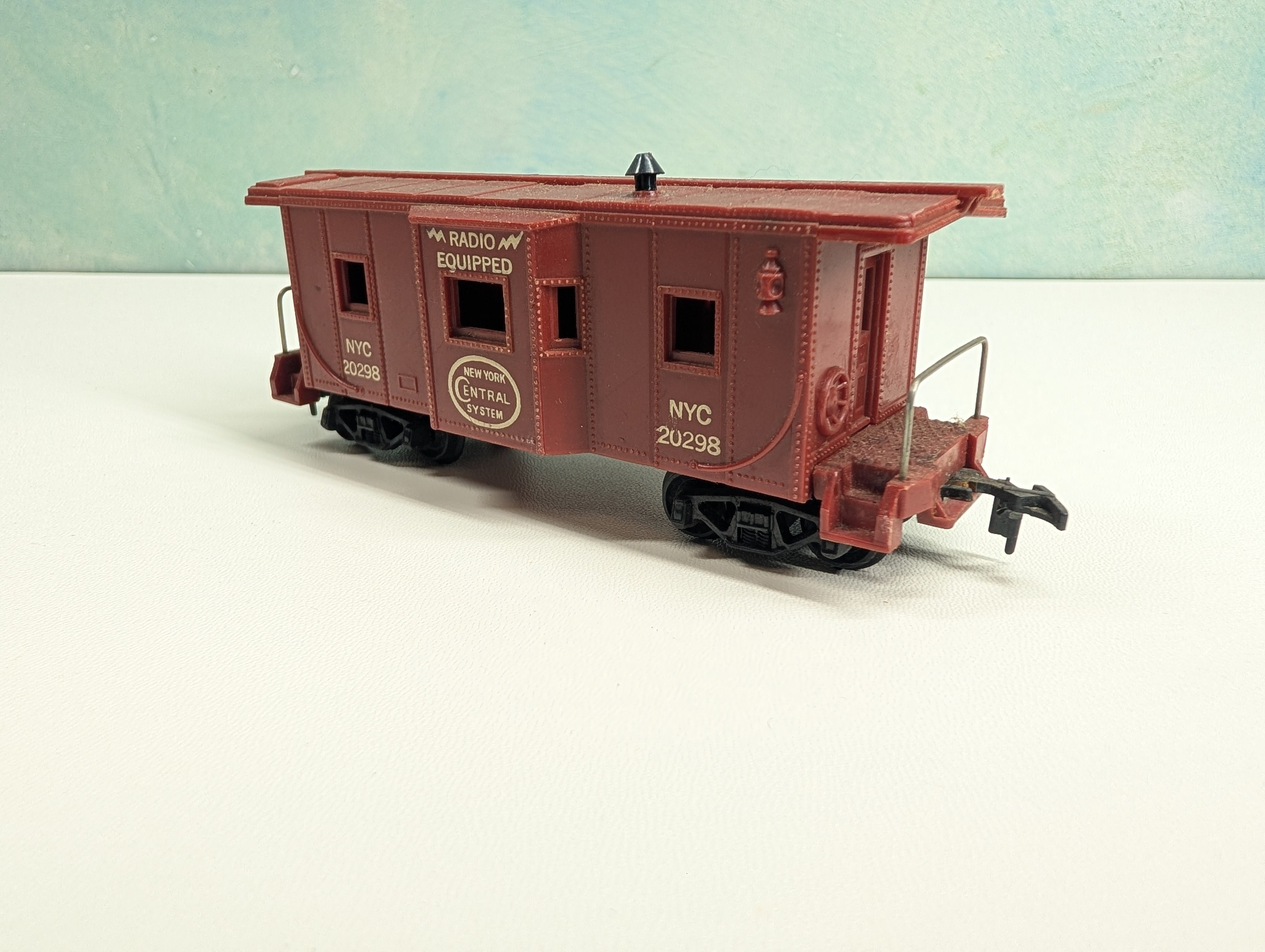 USED Marx HO Scale Bay Window Caboose New York Central NYC #20298