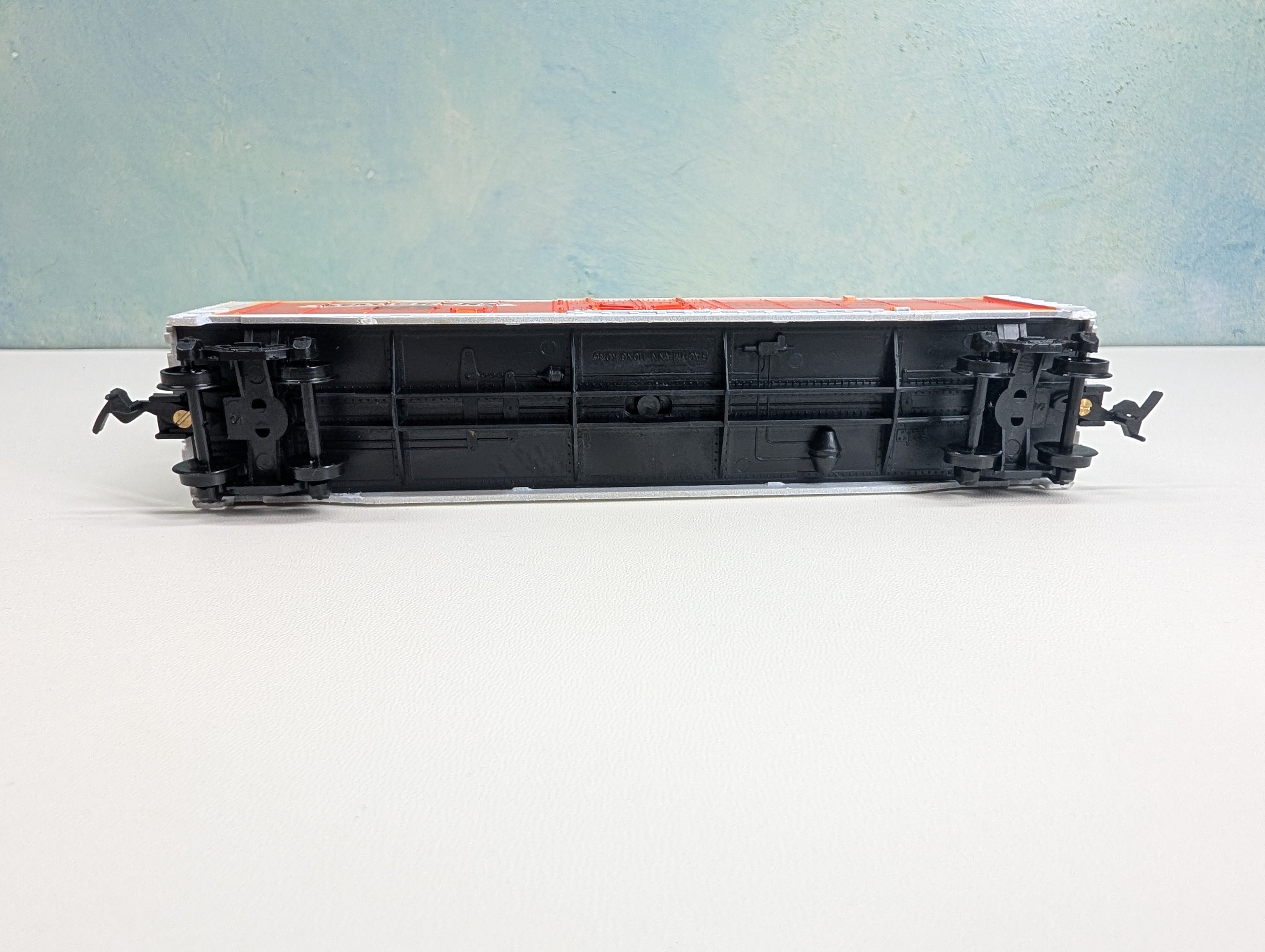 USED Bachmann #43-1010-C6 HO Scale 51' Billboard Steel Box Car Smuckers