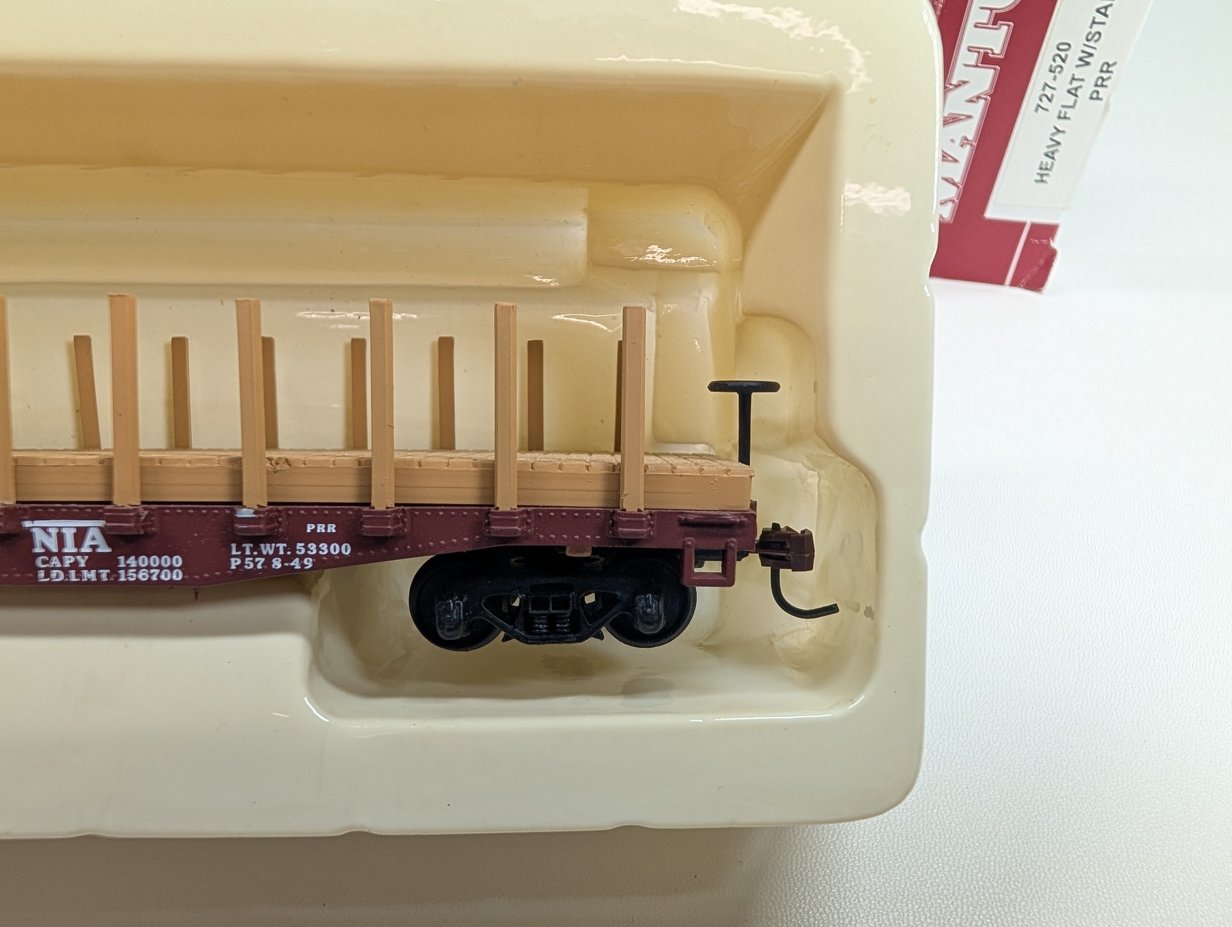 USED Mantua #727-520 HO Scale Heavy Flat Car w/ Stakes Pennsylvania #473816