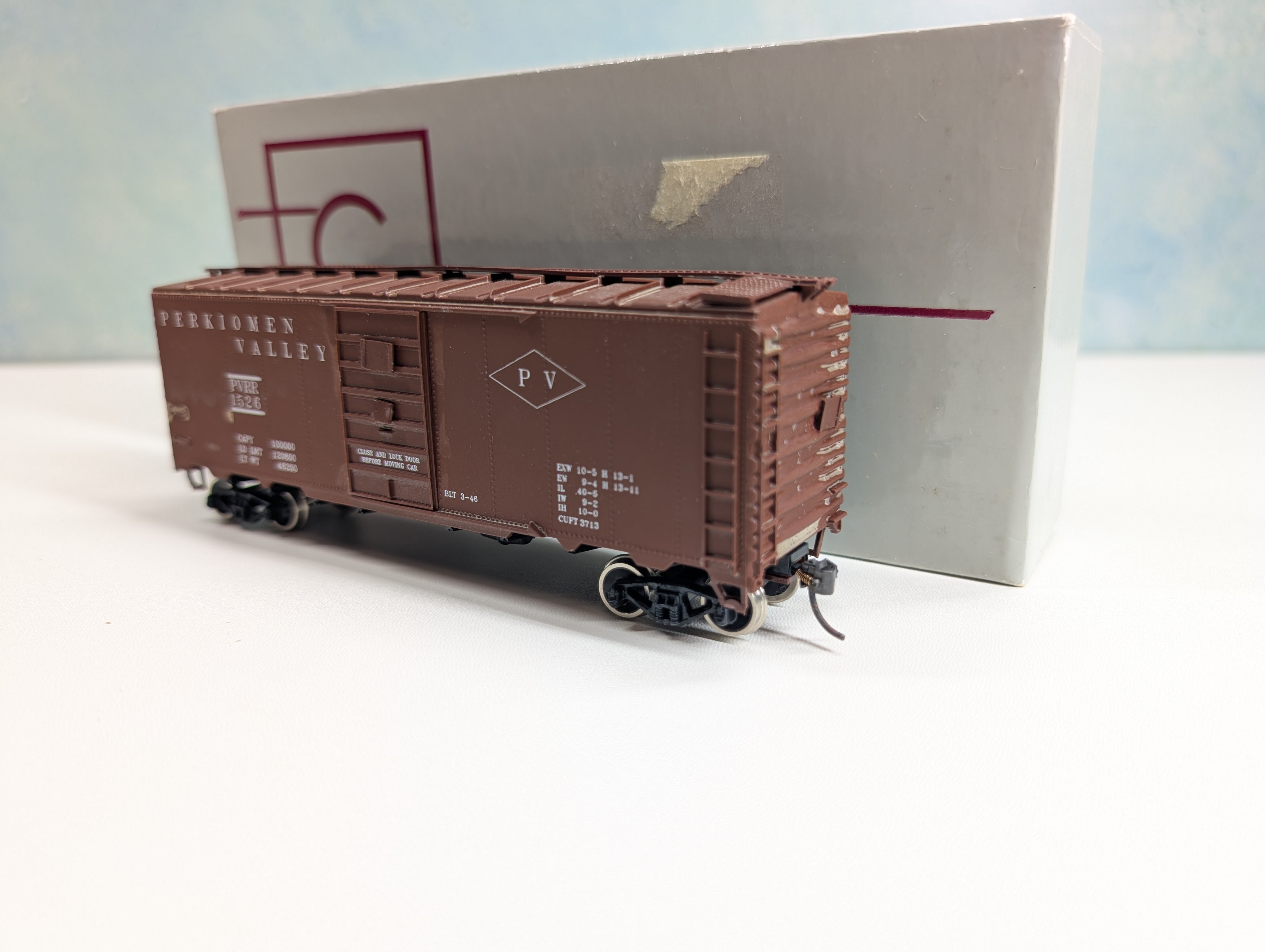 USED C&BT SHOPS HO Scale 40' Box Car Perkiomen Valley PVRR #1526 Custom, Metal Wheels