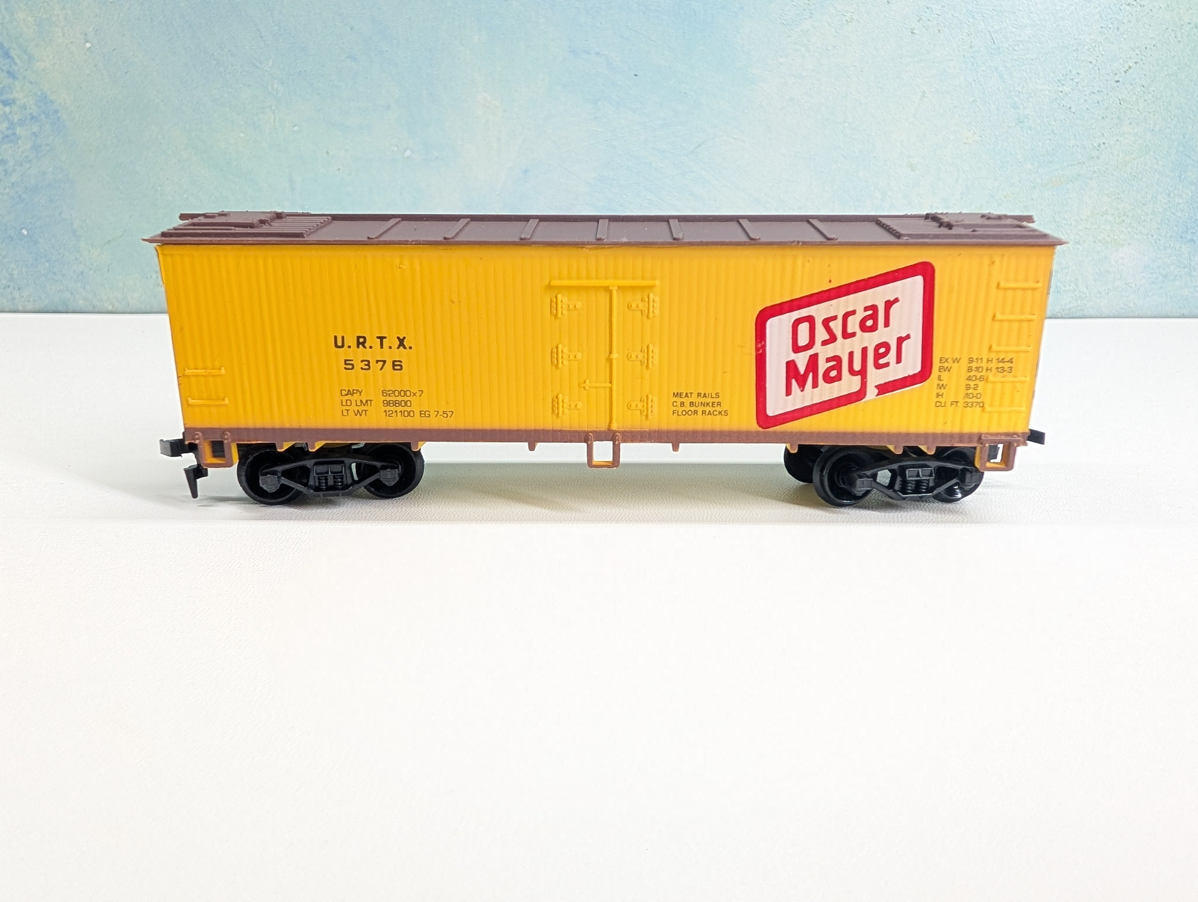 USED Life-Like HO Scale Billboard Reefer Oscar Mayer URTX #5376