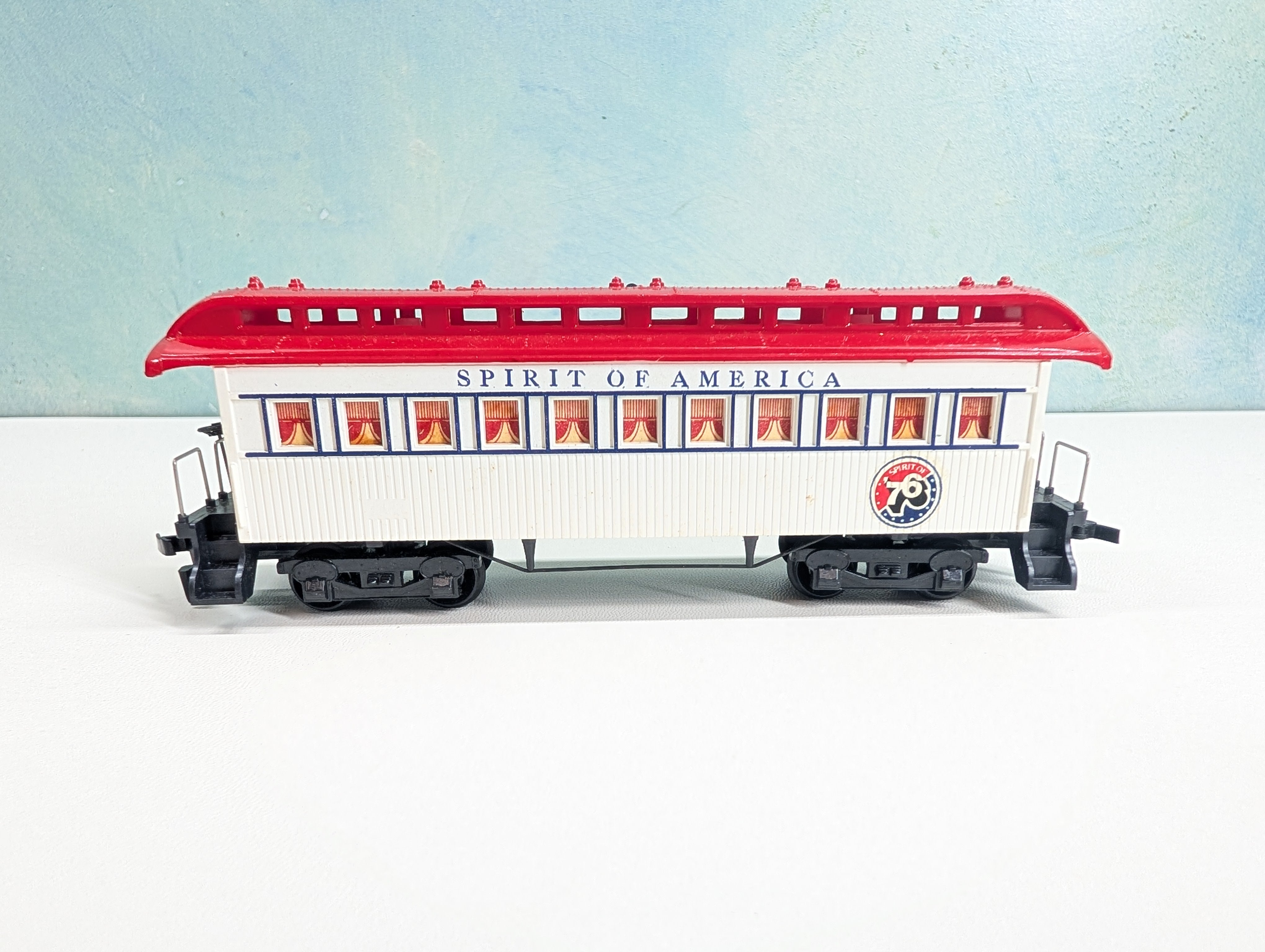 USED Tyco HO Scale Old Time Coach Spirit of America #1776
