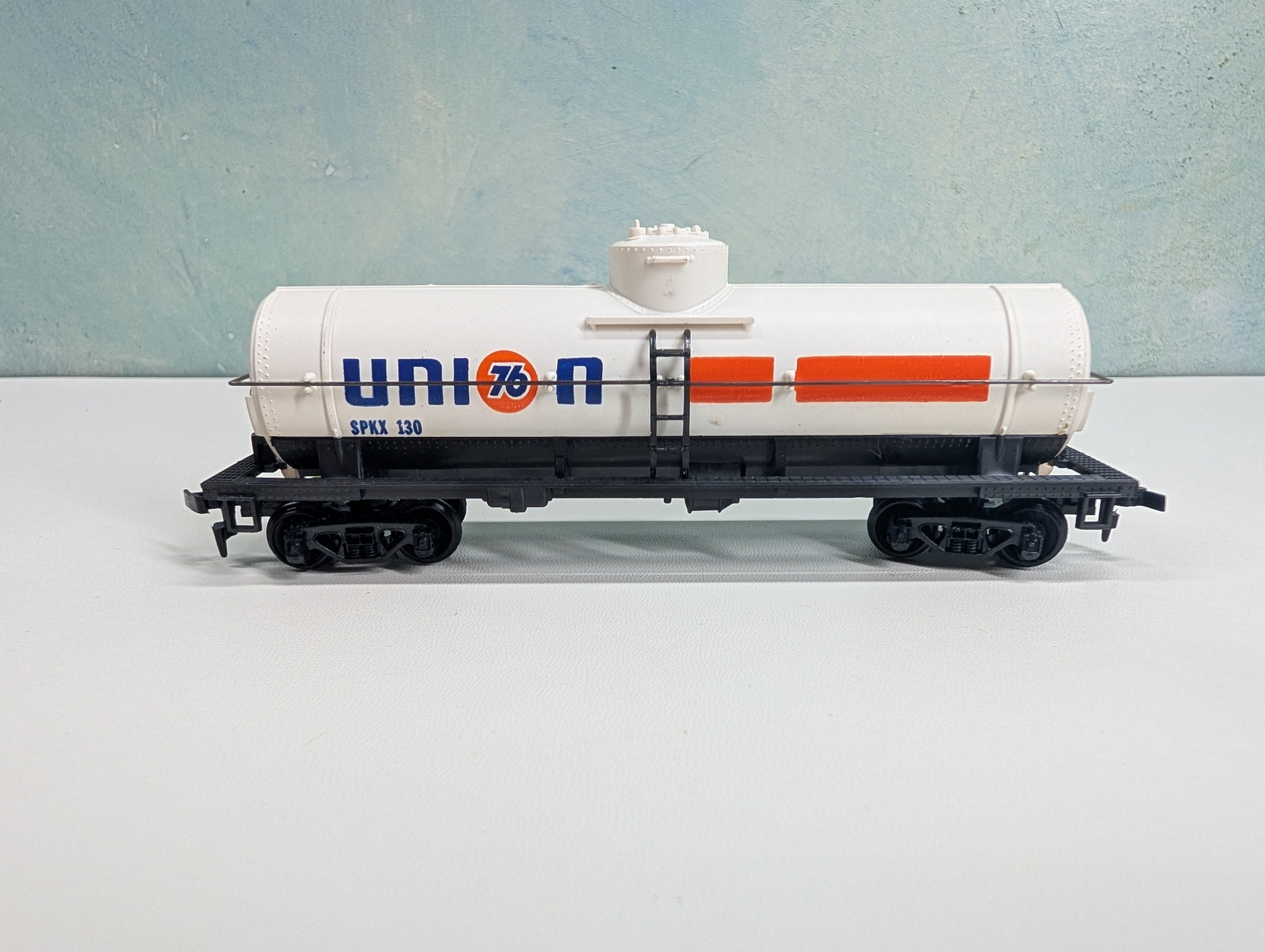 USED Tyco HO Scale Single Dome Tank Car Union 76 SPKX #130
