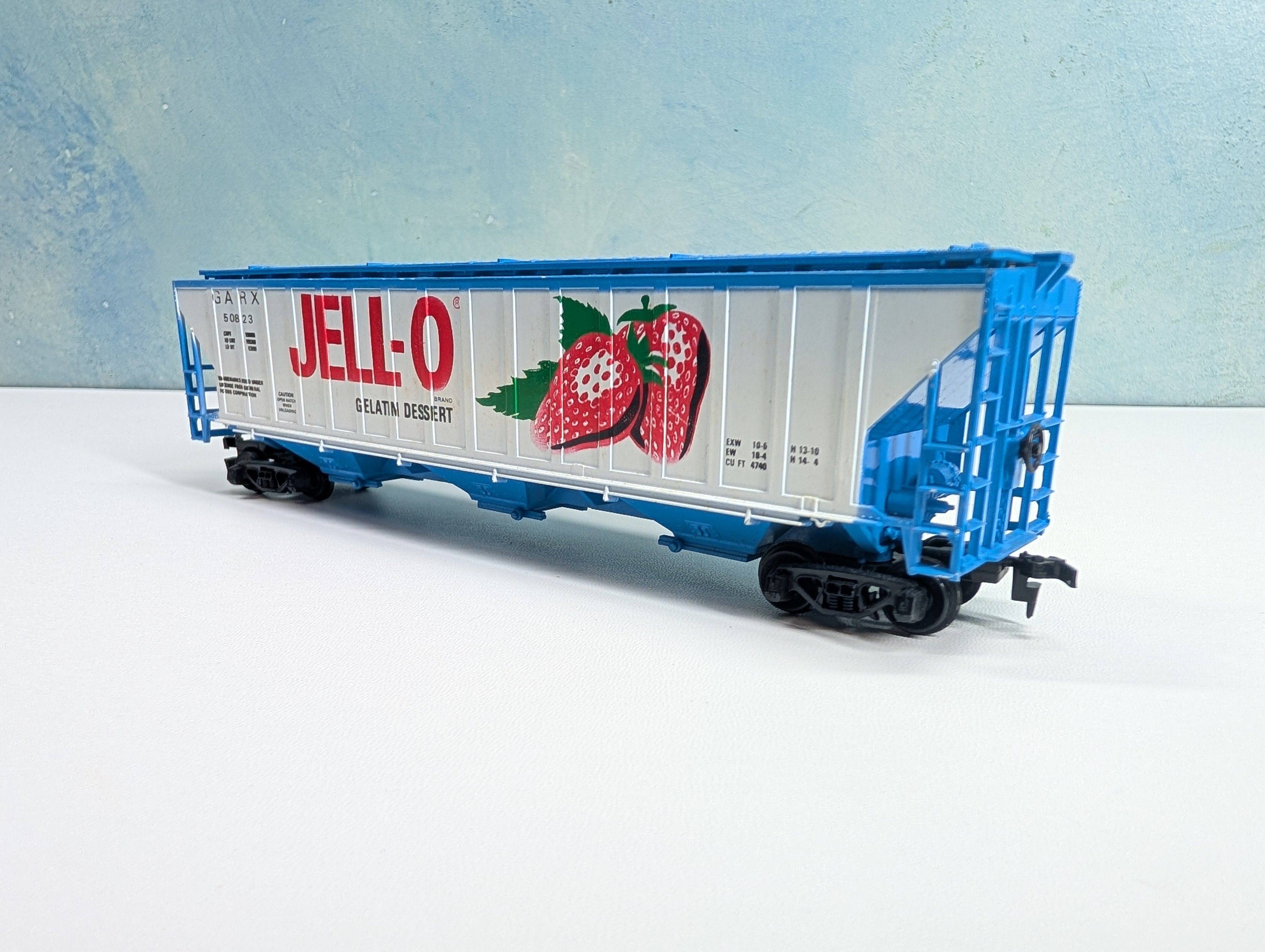 USED Tyco HO Scale Covered Billboard Hopper Jell-O GARX #50823