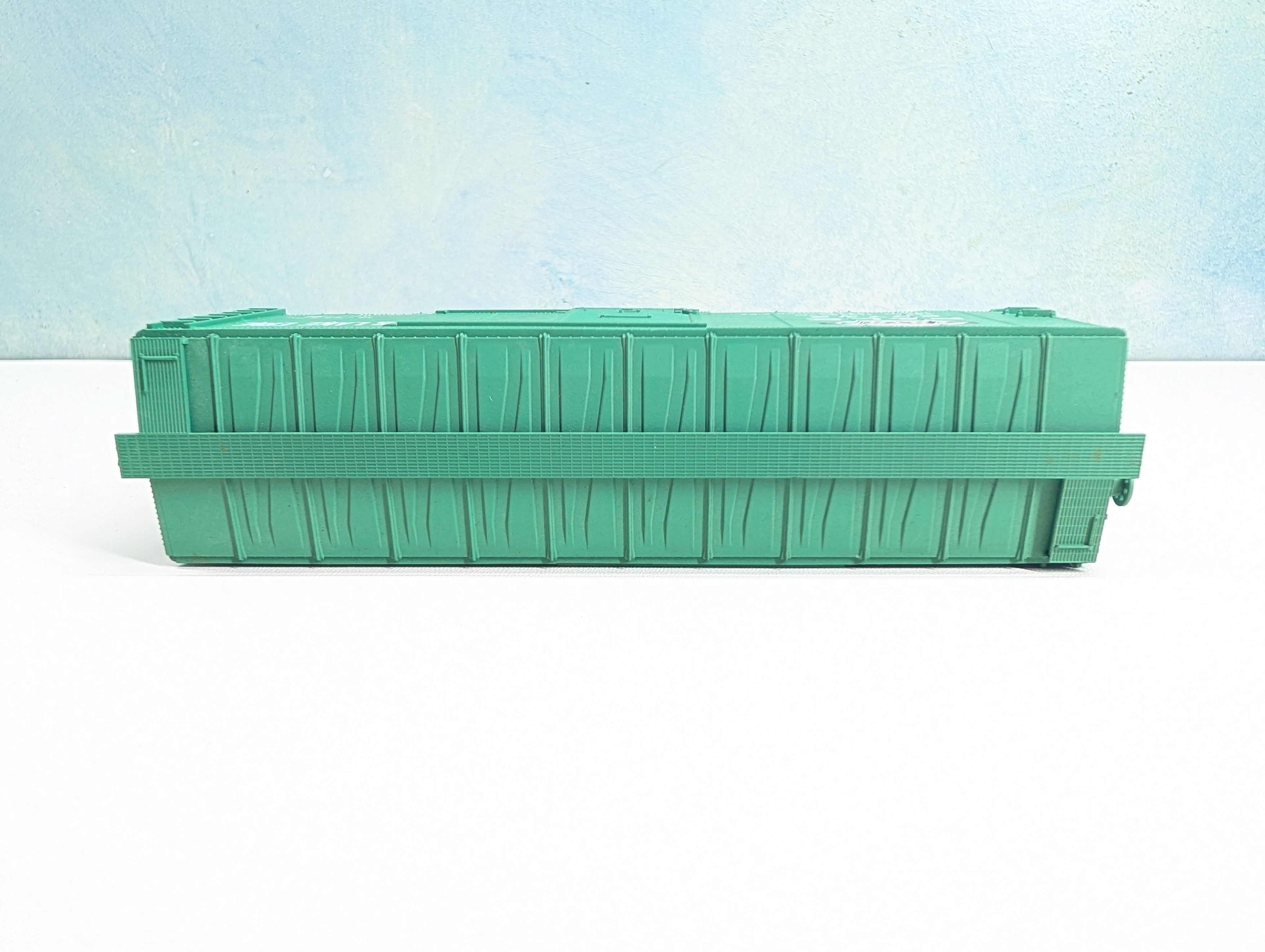 USED Accurail HO Scale 40' Box Car Pittsburgh and Lake Erie P&LE #20732