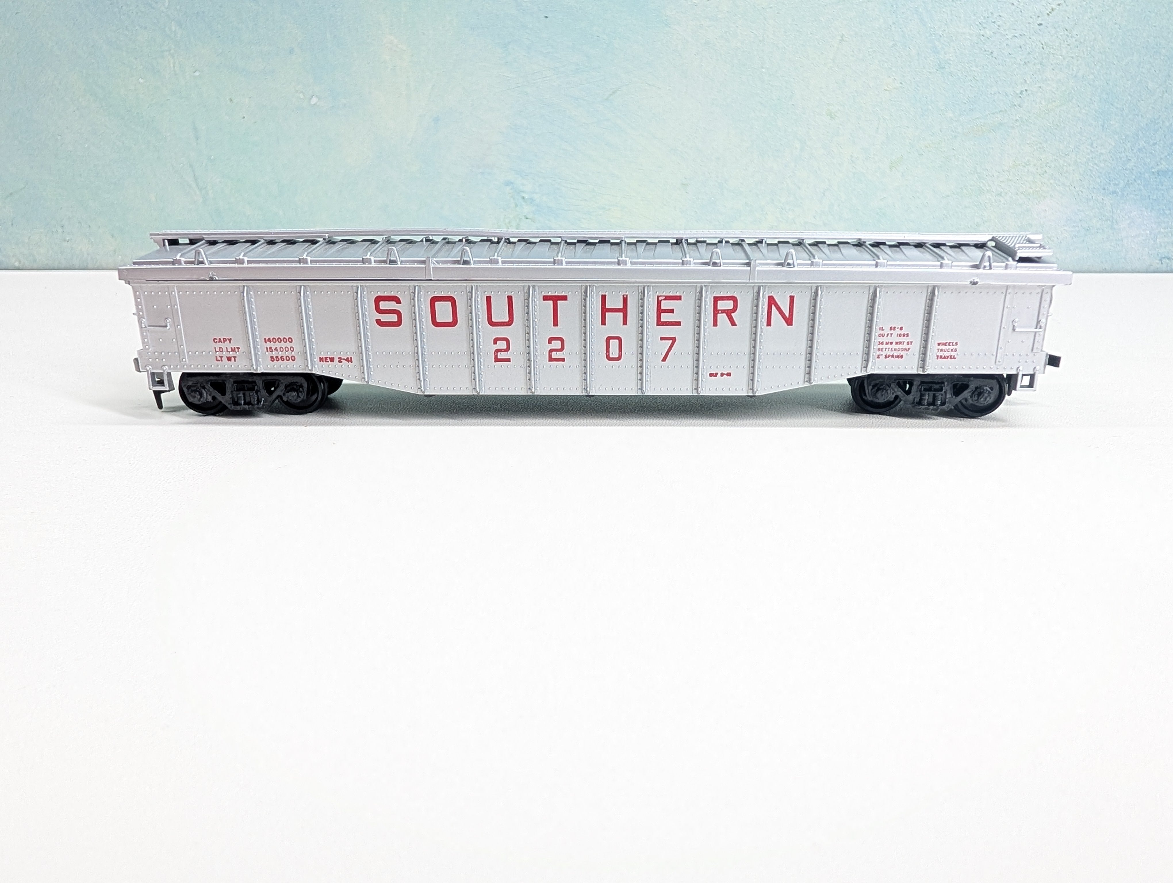 USED Athearn HO Scale Covered Gondola Southern #2207