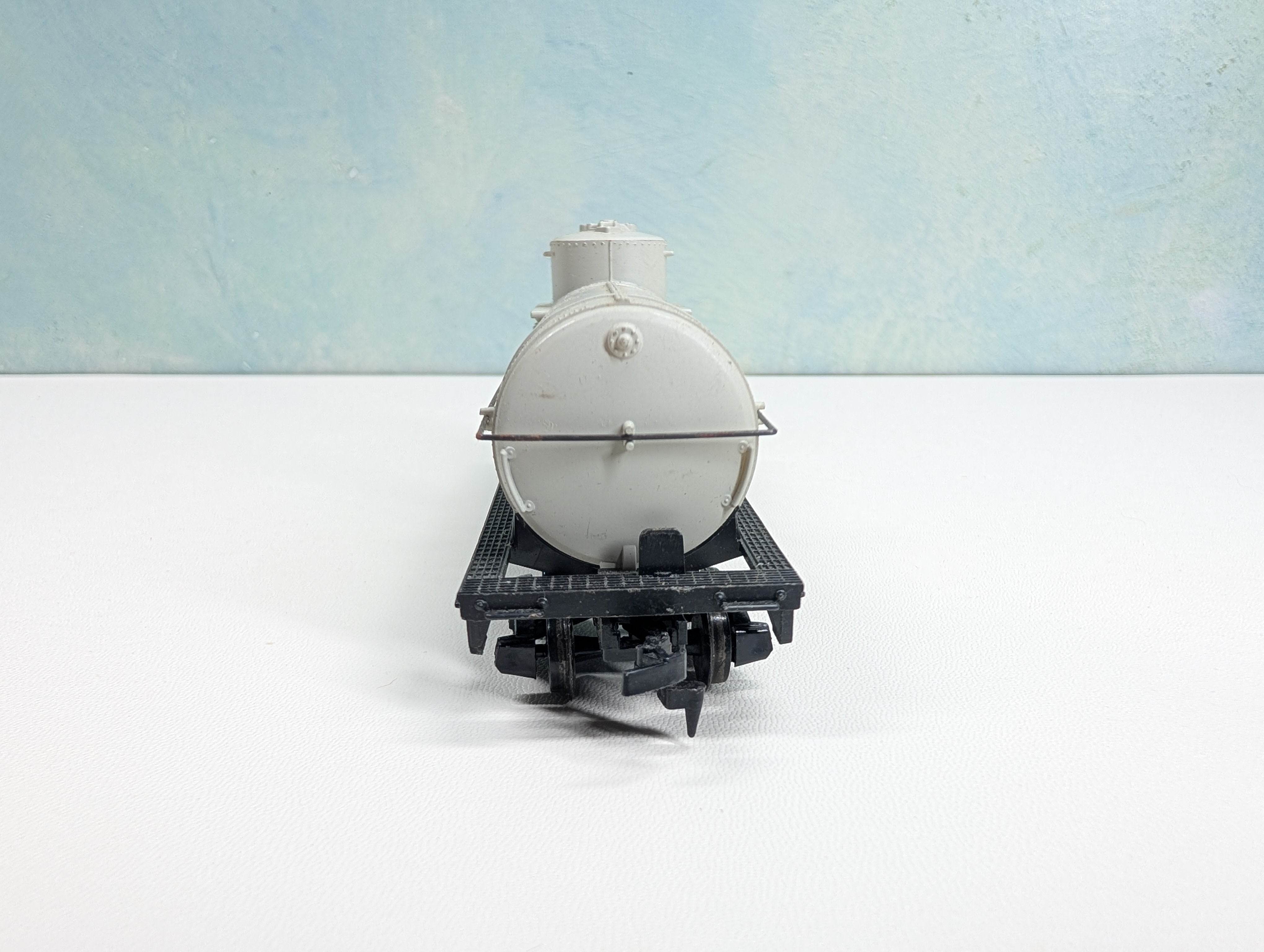 USED Tyco HO Scale Single Dome Tank Car Arco GATX #697012