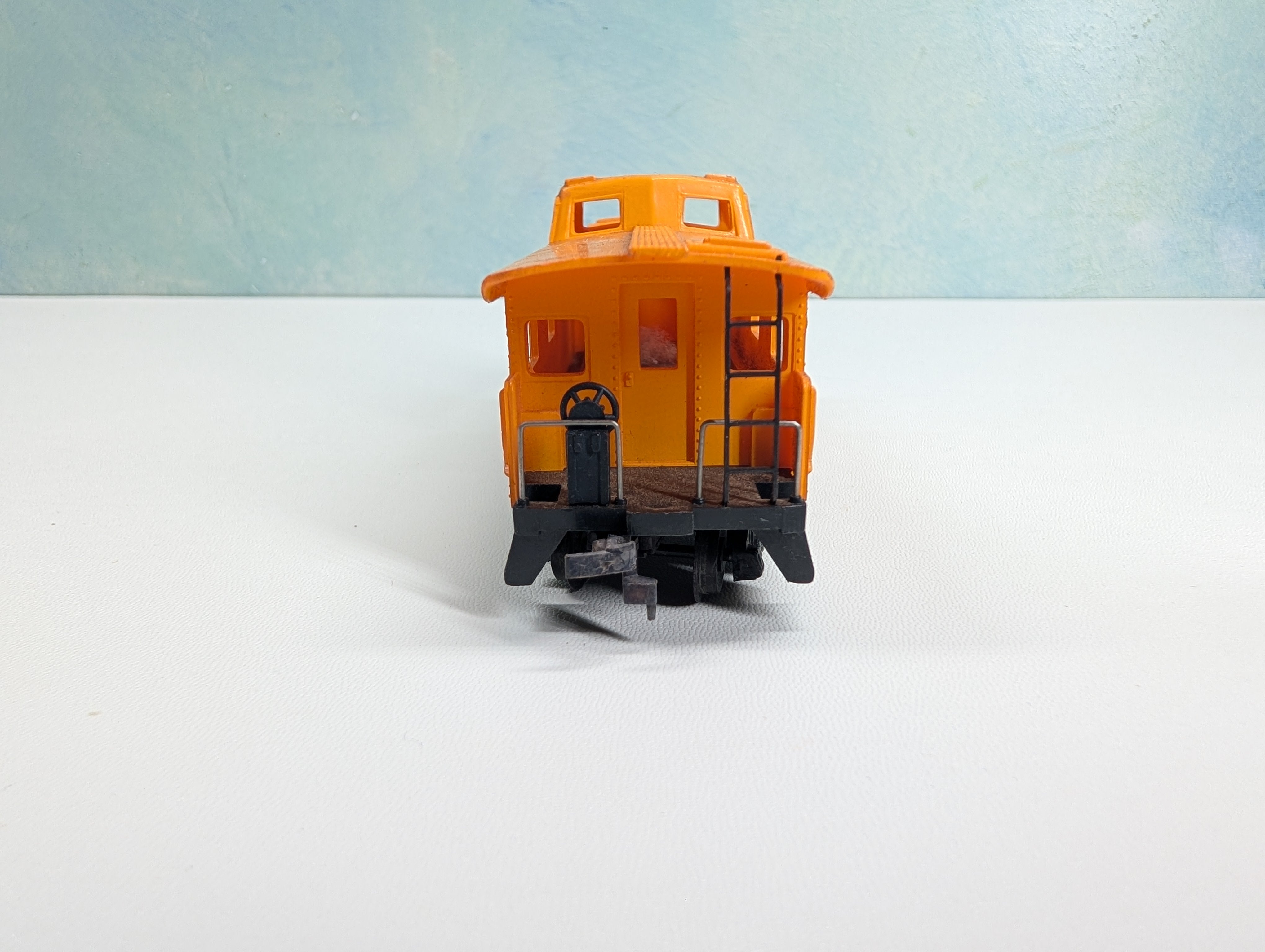 USED Mantua HO Scale Caboose Chesapeake and Ohio #724 q