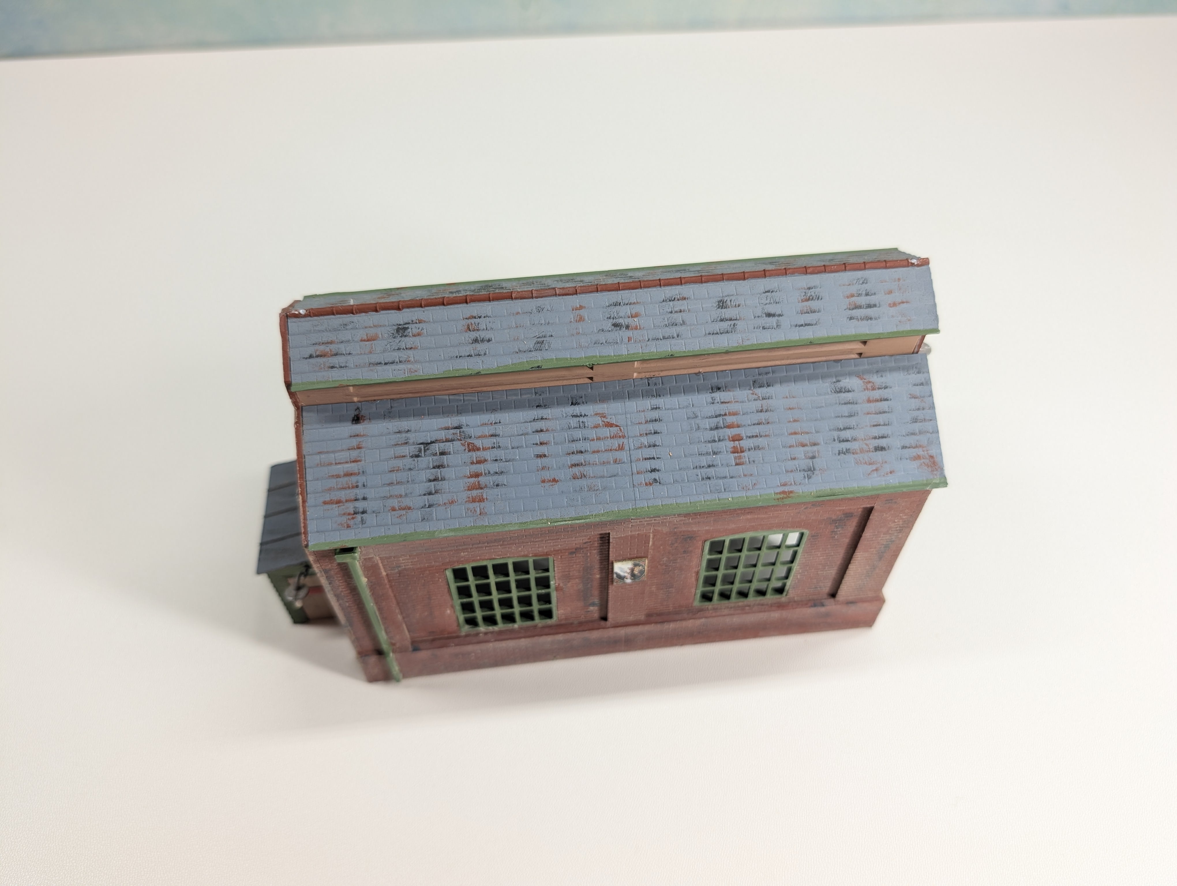 USED HO Scale Abandoned Warehouse