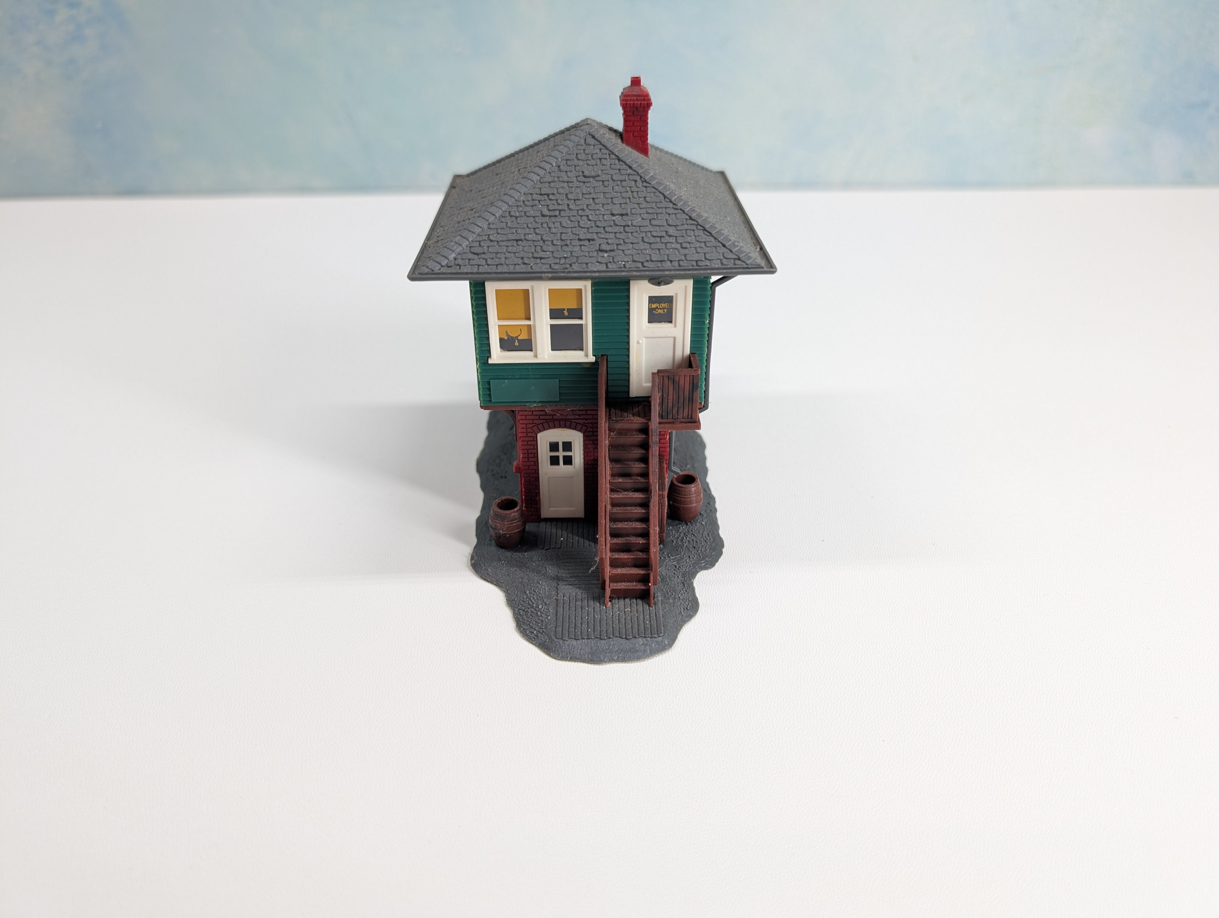 USED HO Scale Yard Tower