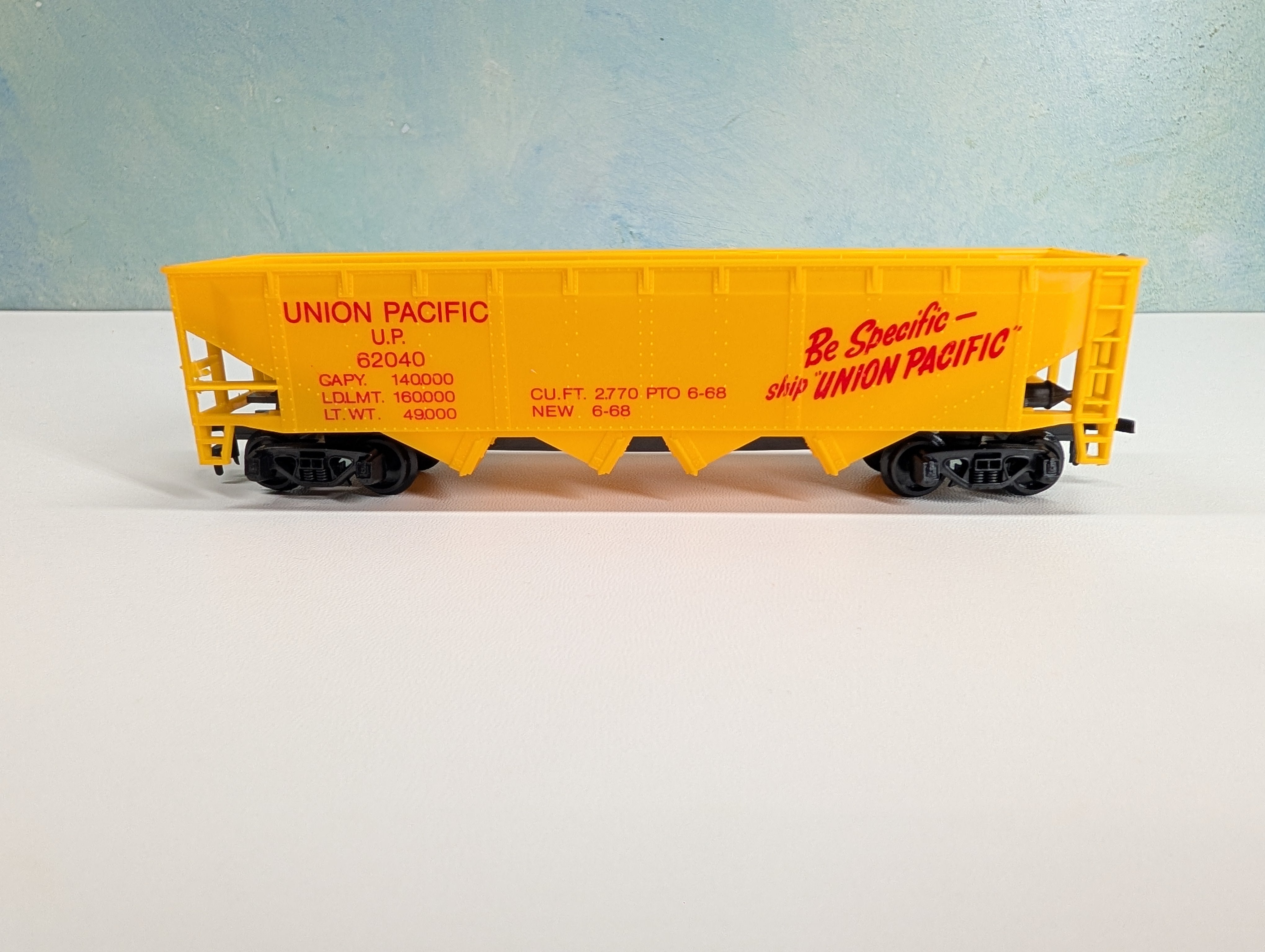 USED HO Scale Quad Hopper Union Pacific UP #62040