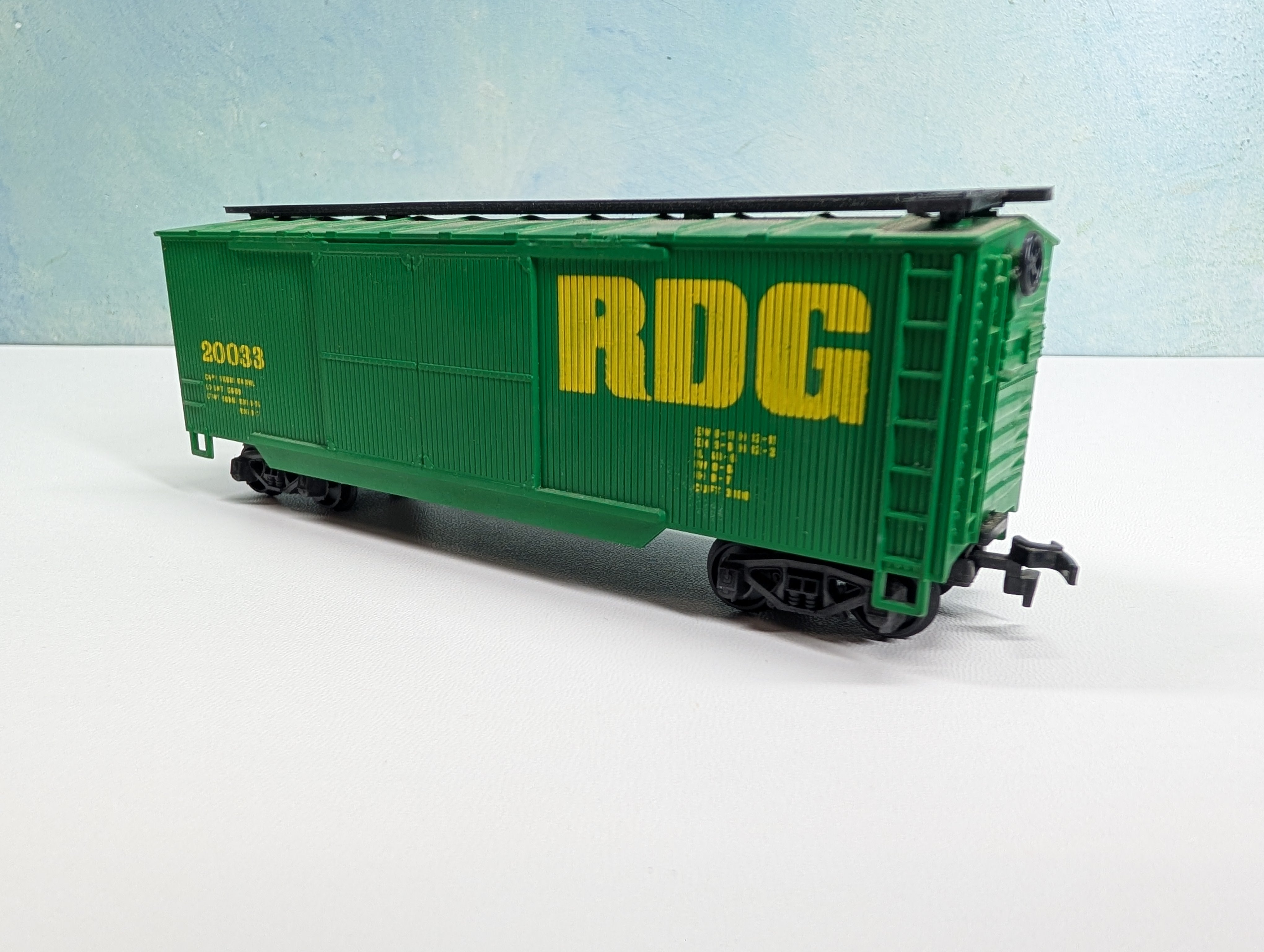 USED AHM HO Scale 40' Wooden DD Box Car Reading RDG #20033