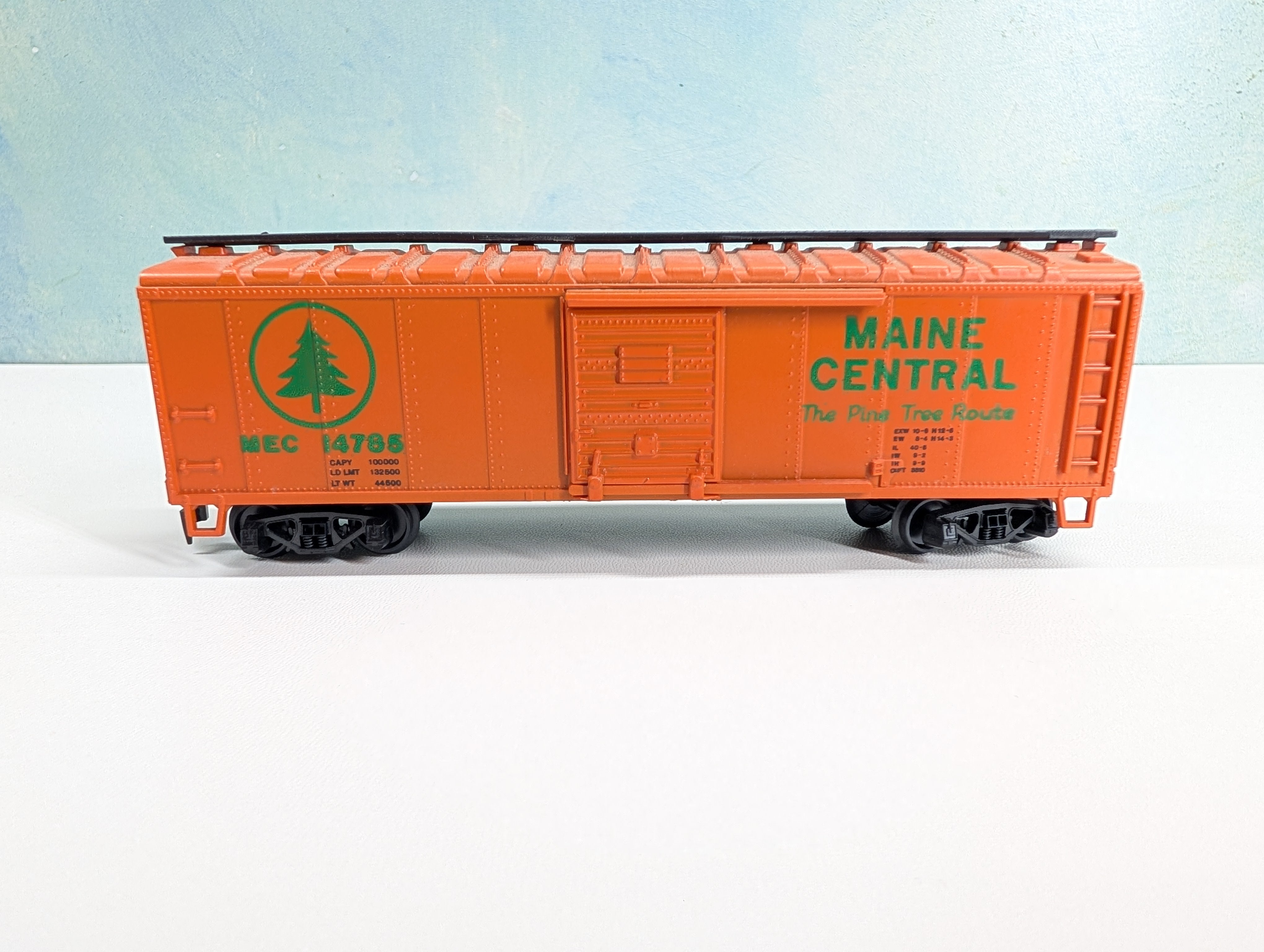 USED AHM HO Scale 41' Steel Box Car Maine Central MEC #14785