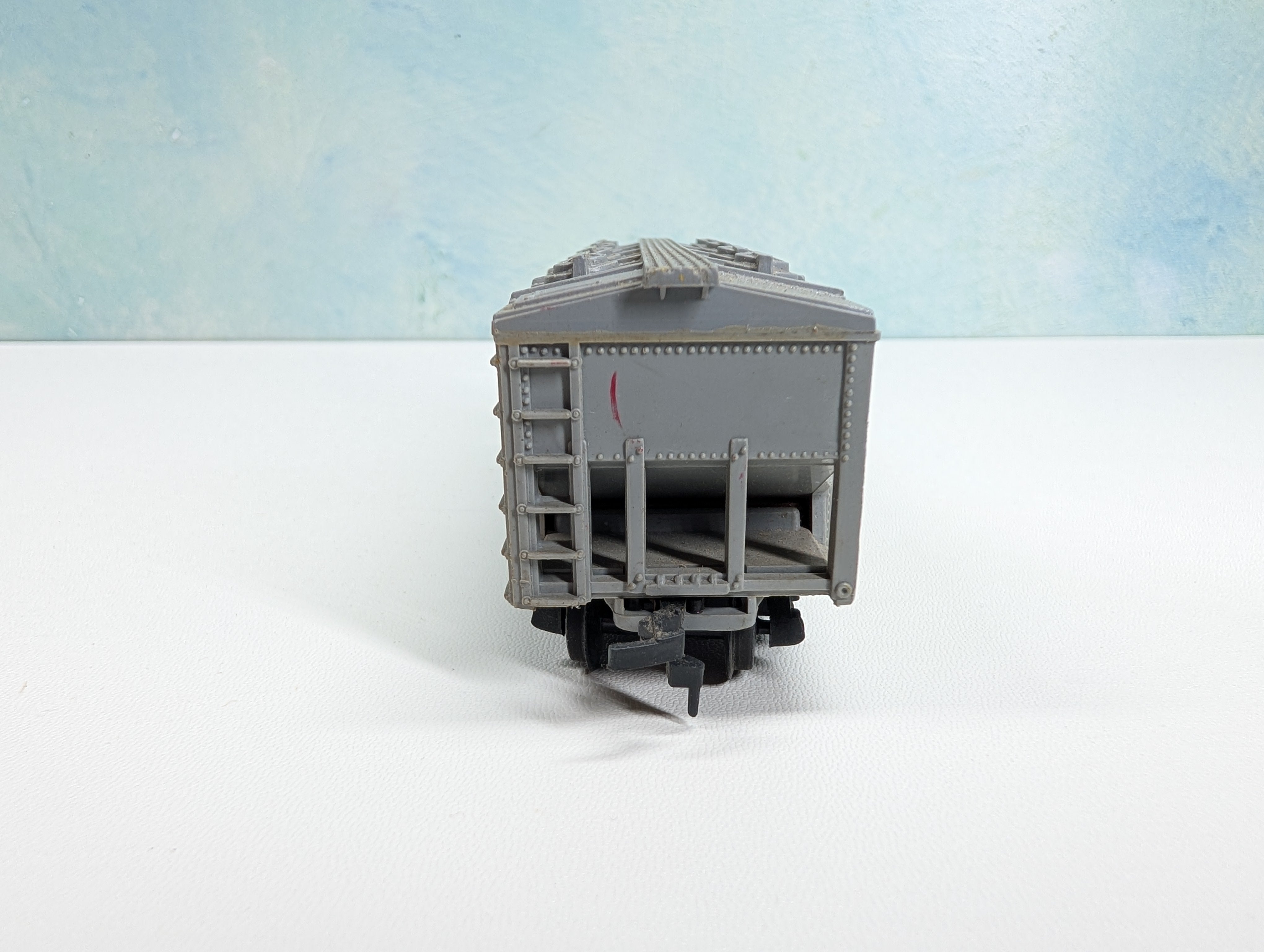 USED Marx HO Scale 2 Bay Covered Hopper Lehigh Portland Cement LPCX #109